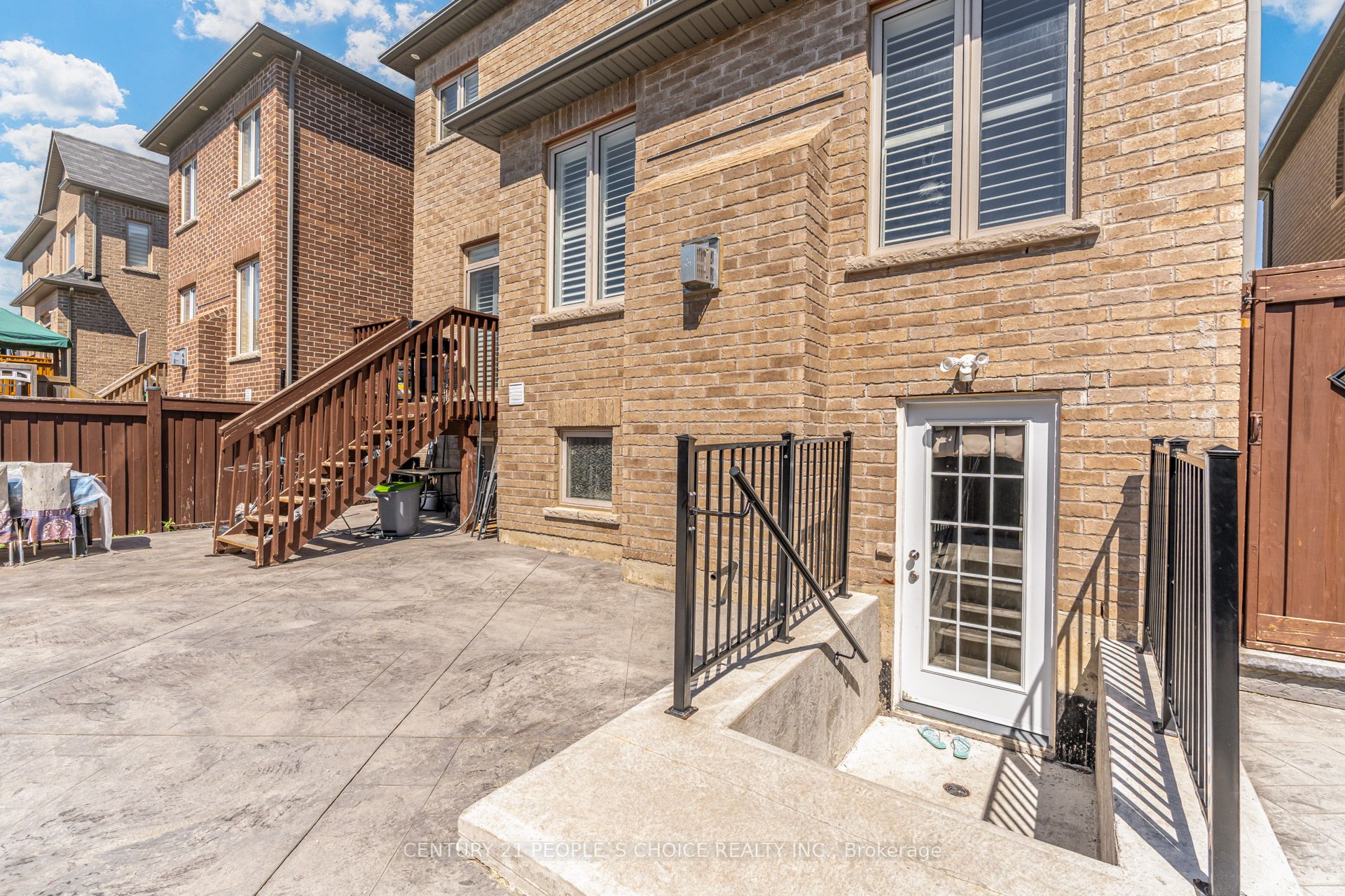 257 East's Corners Boulevard Property Photo 44