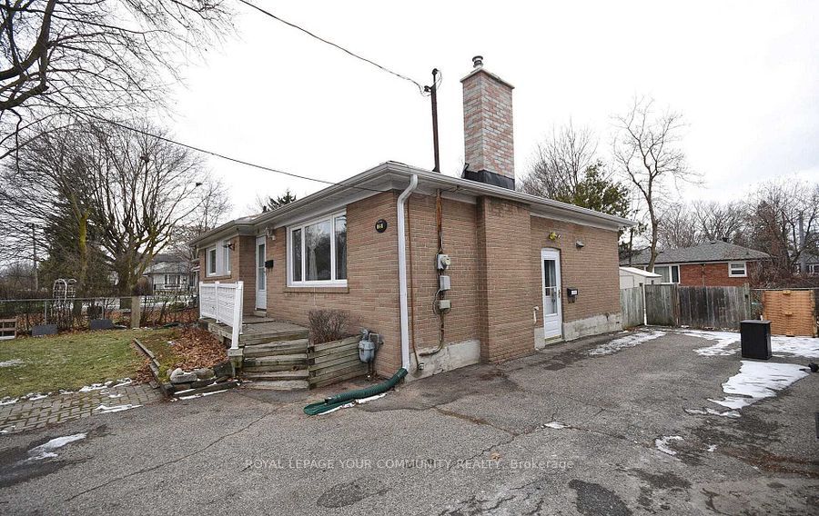 25 Rockport Crescent Lower Property Photo 1