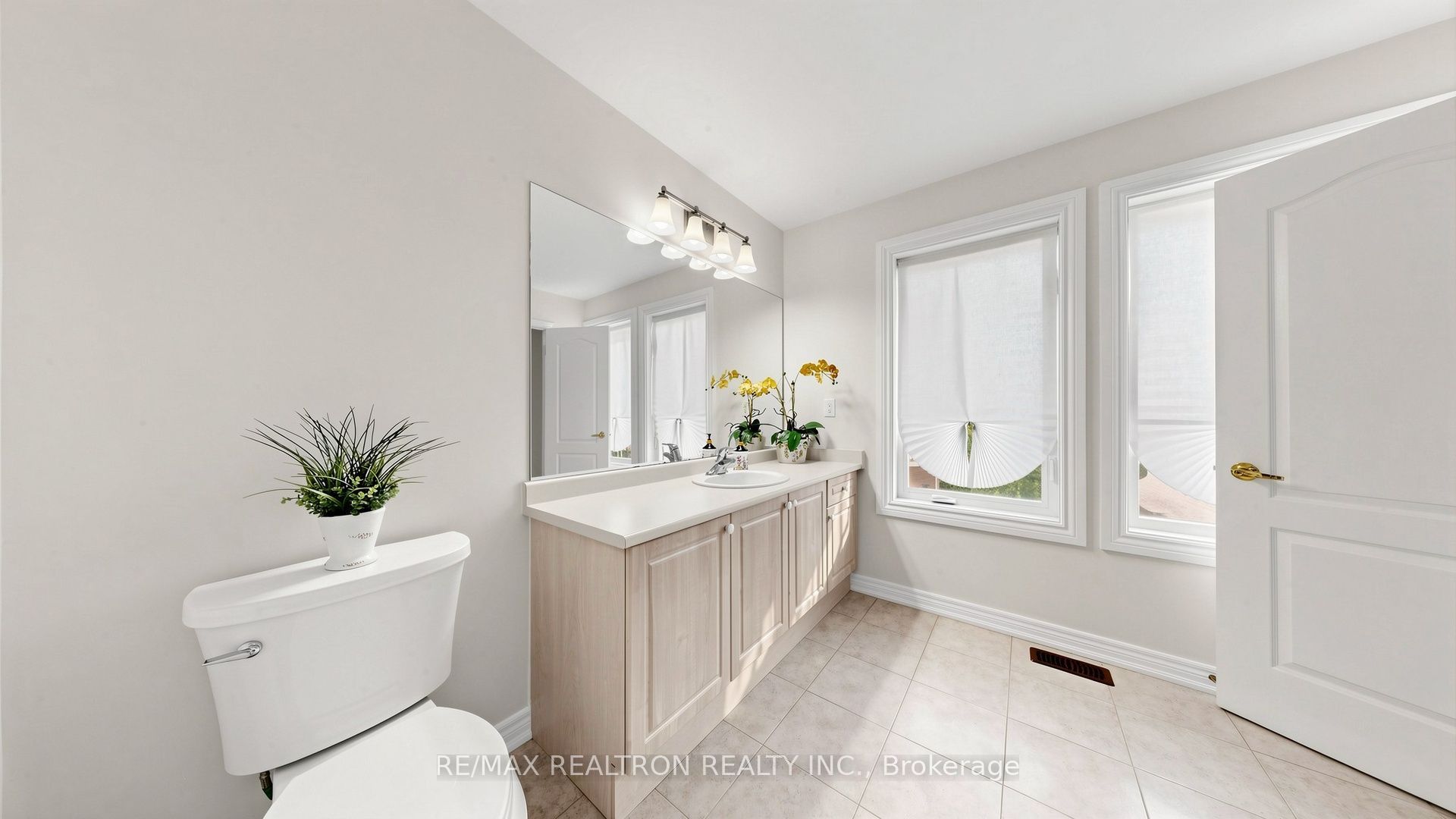 9 Gardon Avenue Property Photo 33