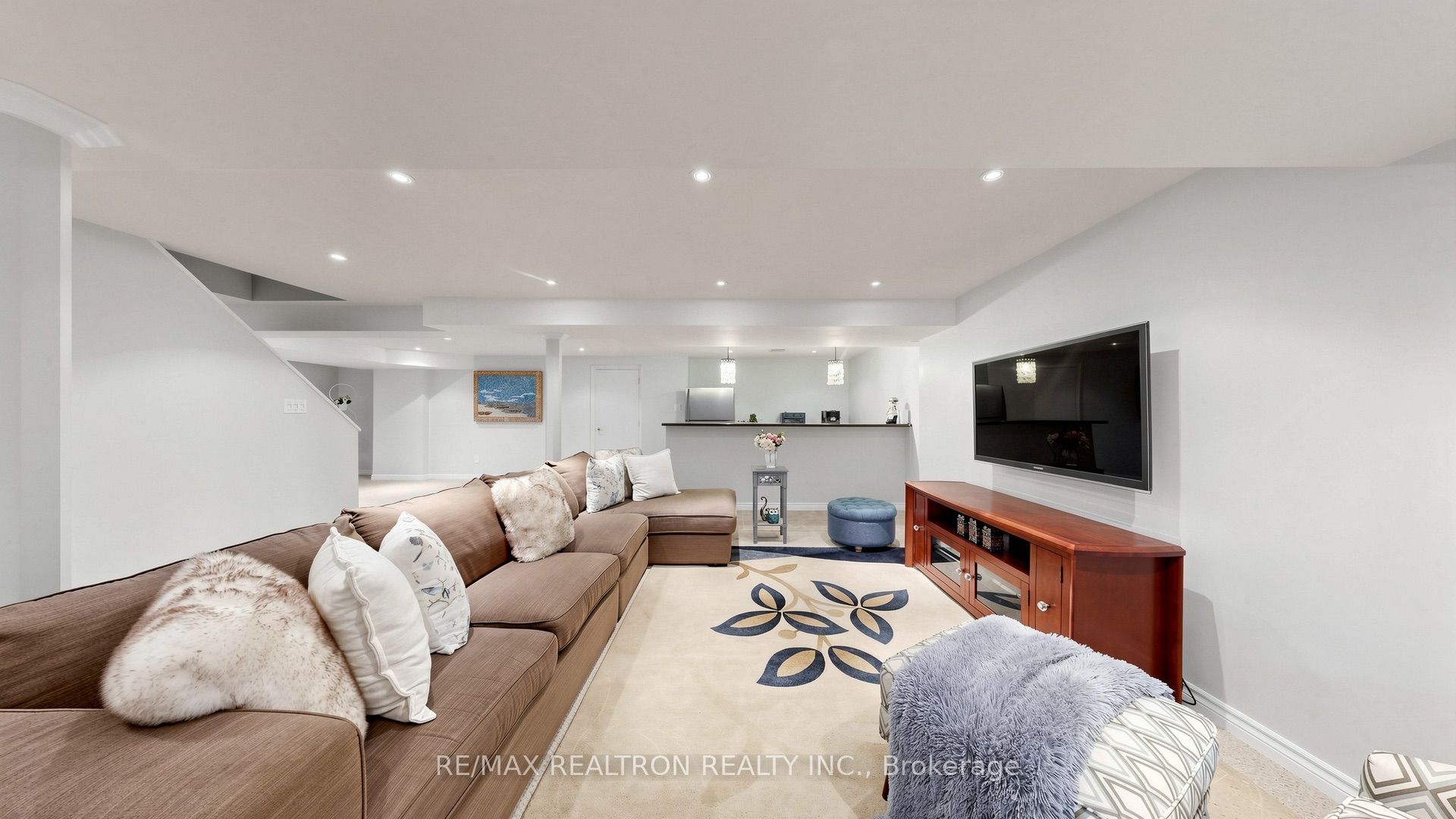 9 Gardon Avenue Property Photo 36