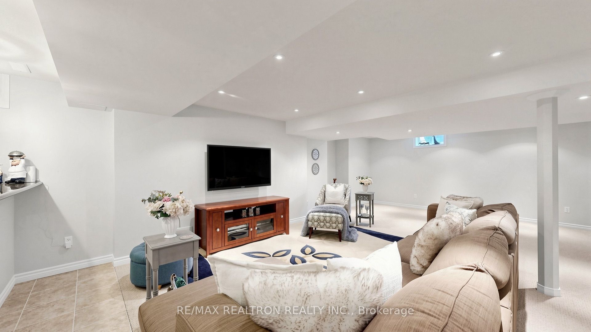 9 Gardon Avenue Property Photo 37
