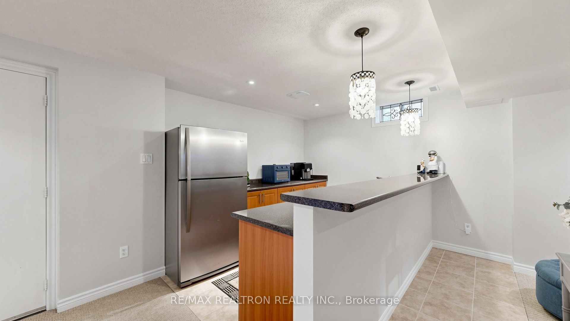 9 Gardon Avenue Property Photo 39