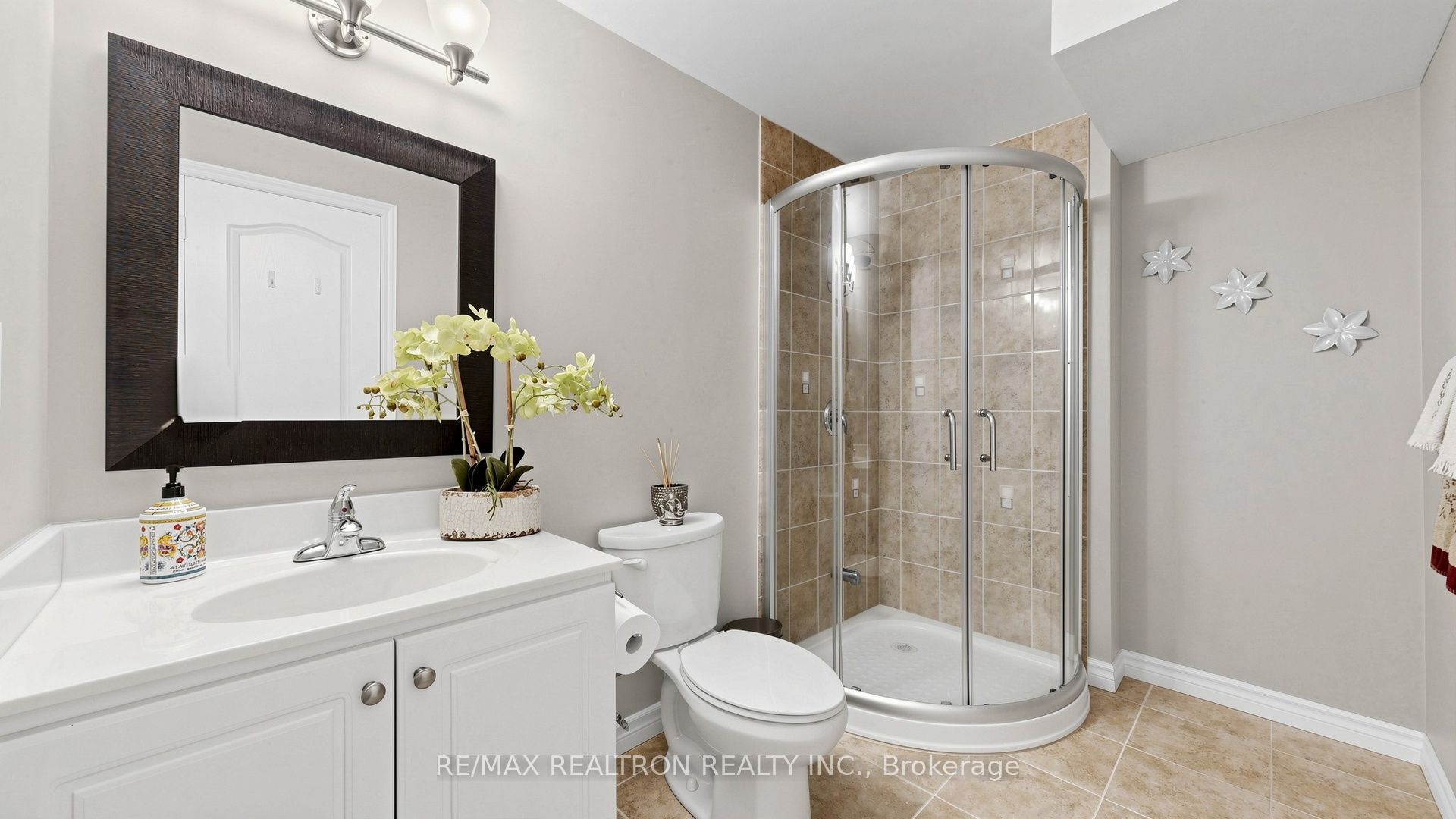 9 Gardon Avenue Property Photo 42