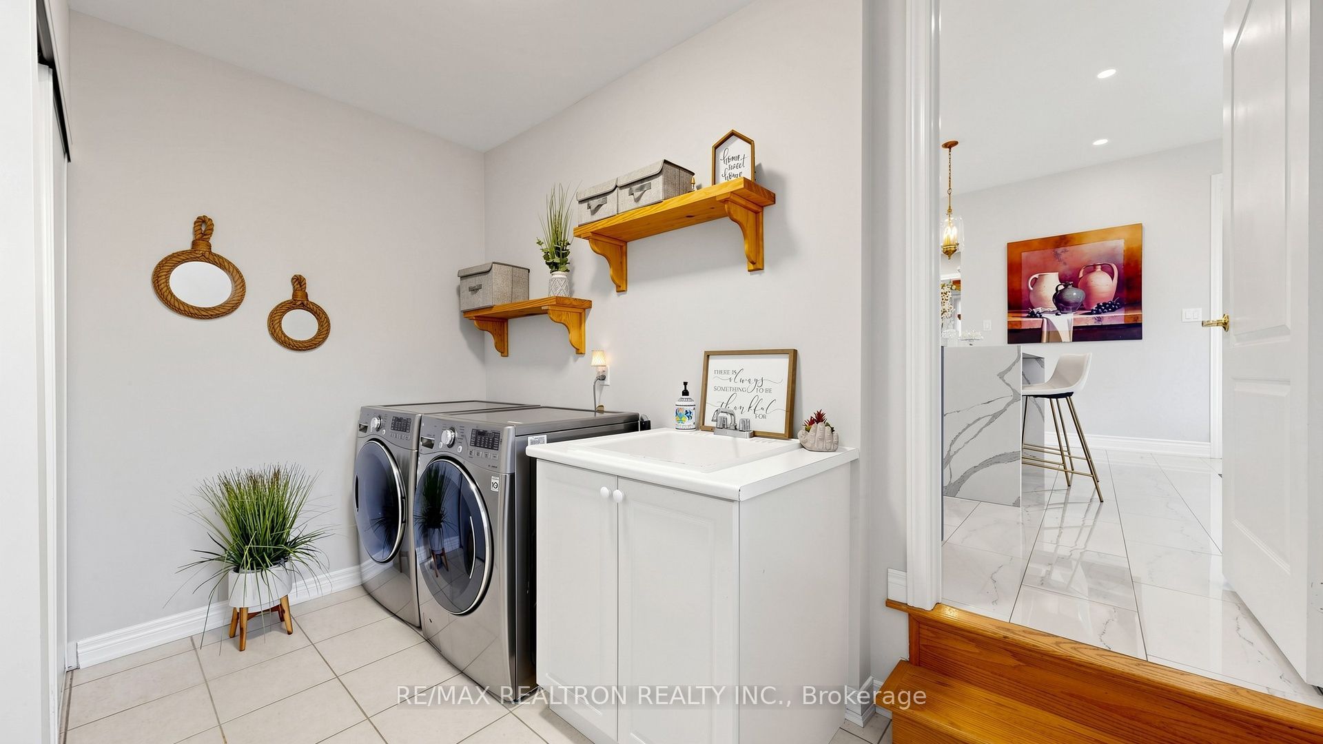 9 Gardon Avenue Property Photo 43