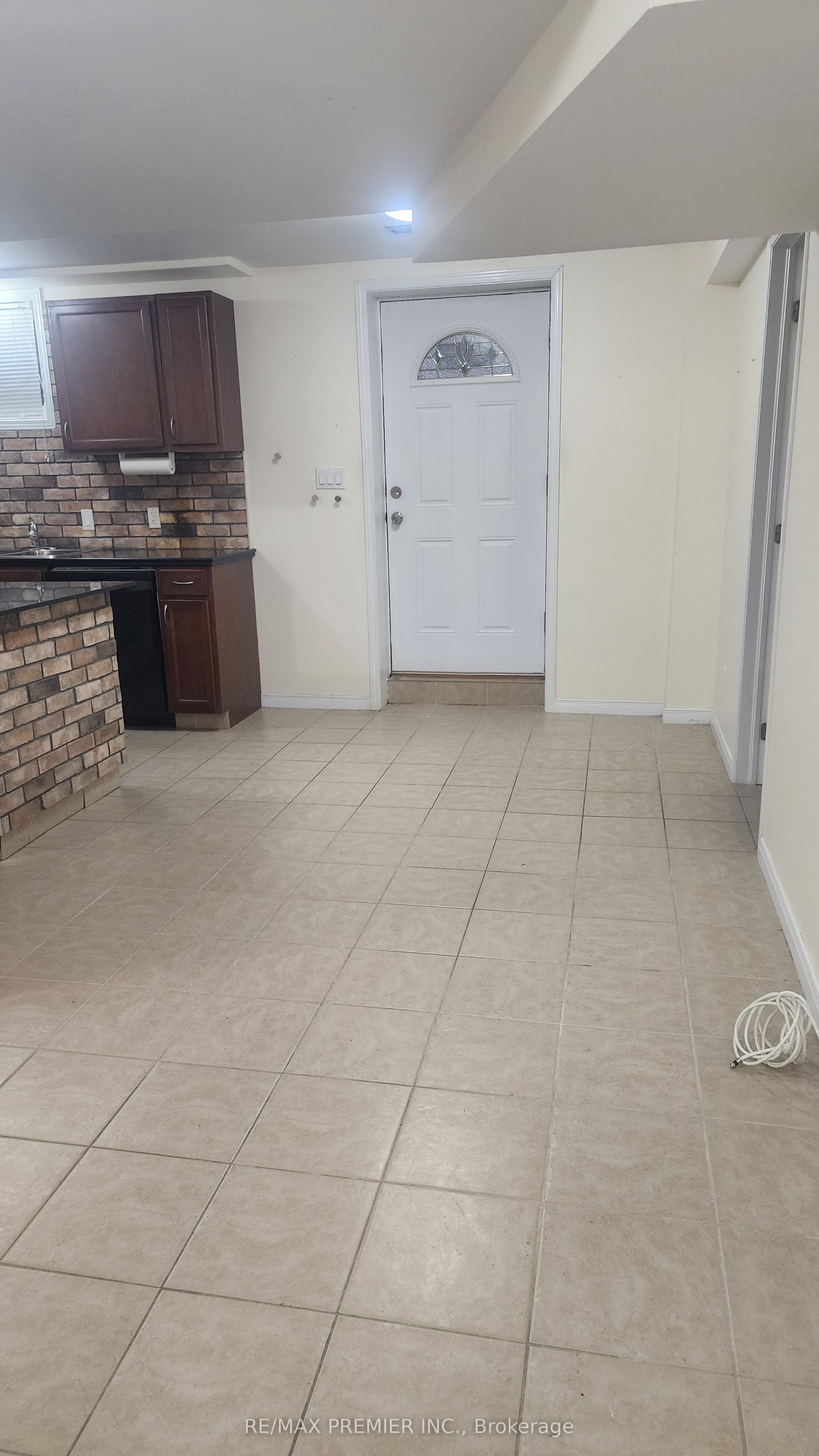14a Oxbow Court Basement Property Photo 7
