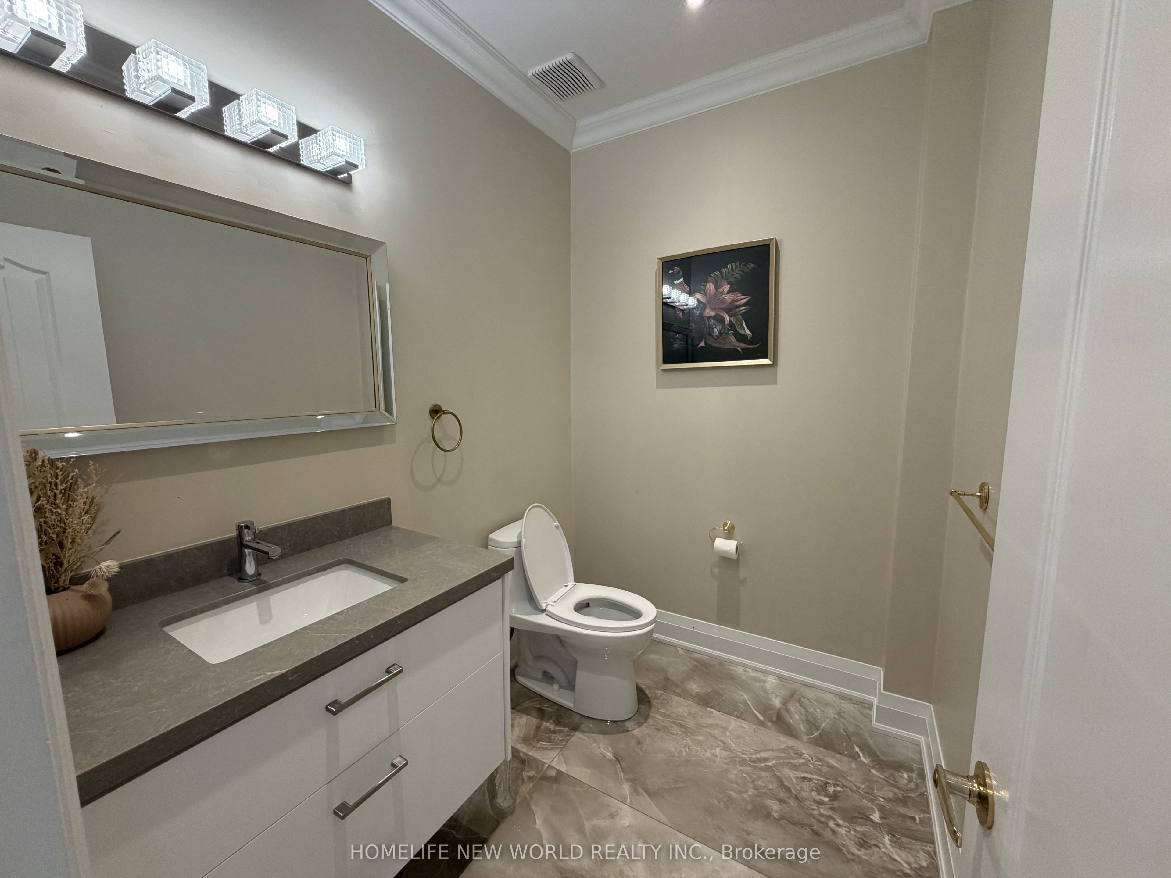 63a Roosevelt Drive (upper) Property Photo 13