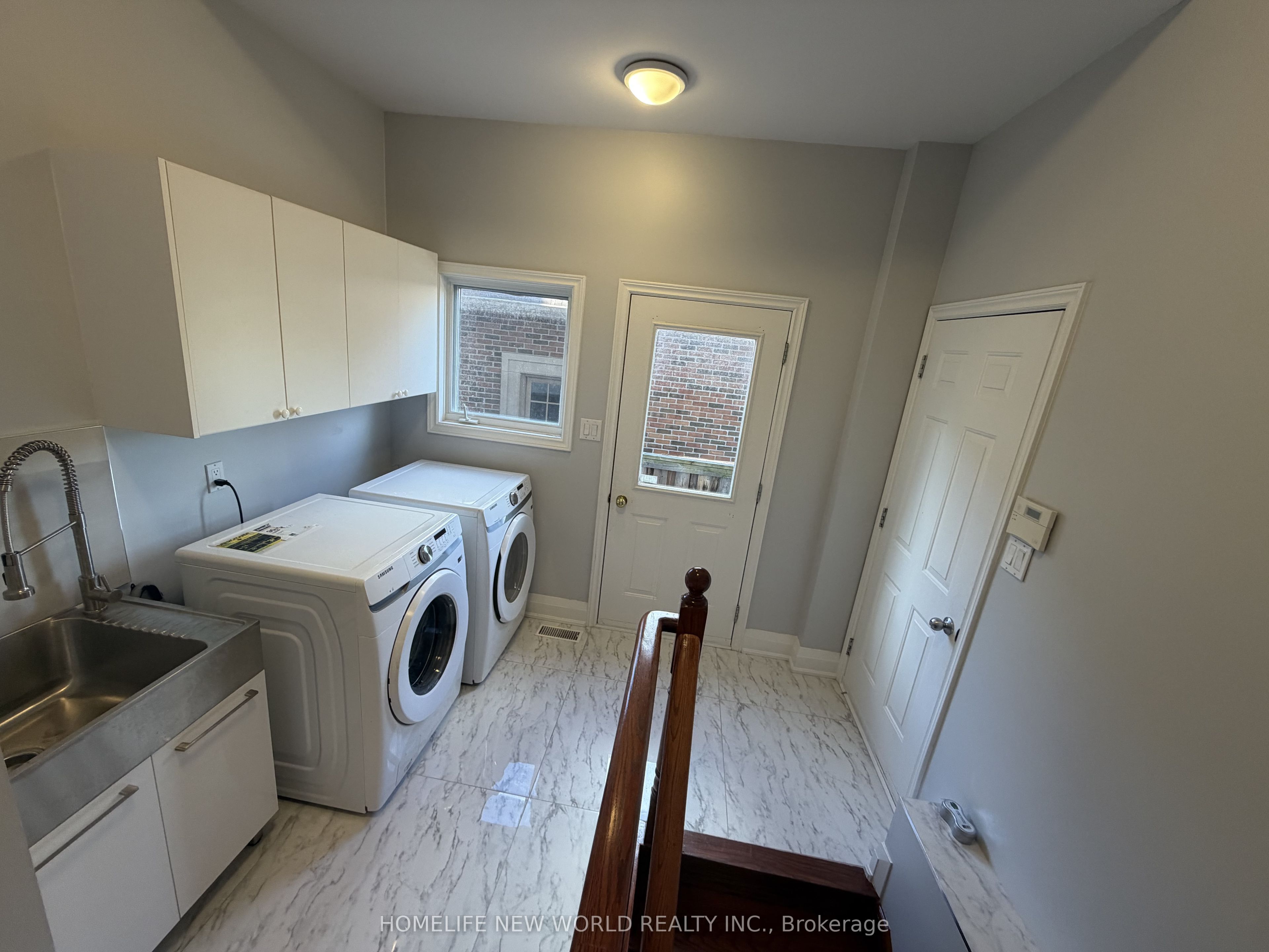 63a Roosevelt Drive (upper) Property Photo 16
