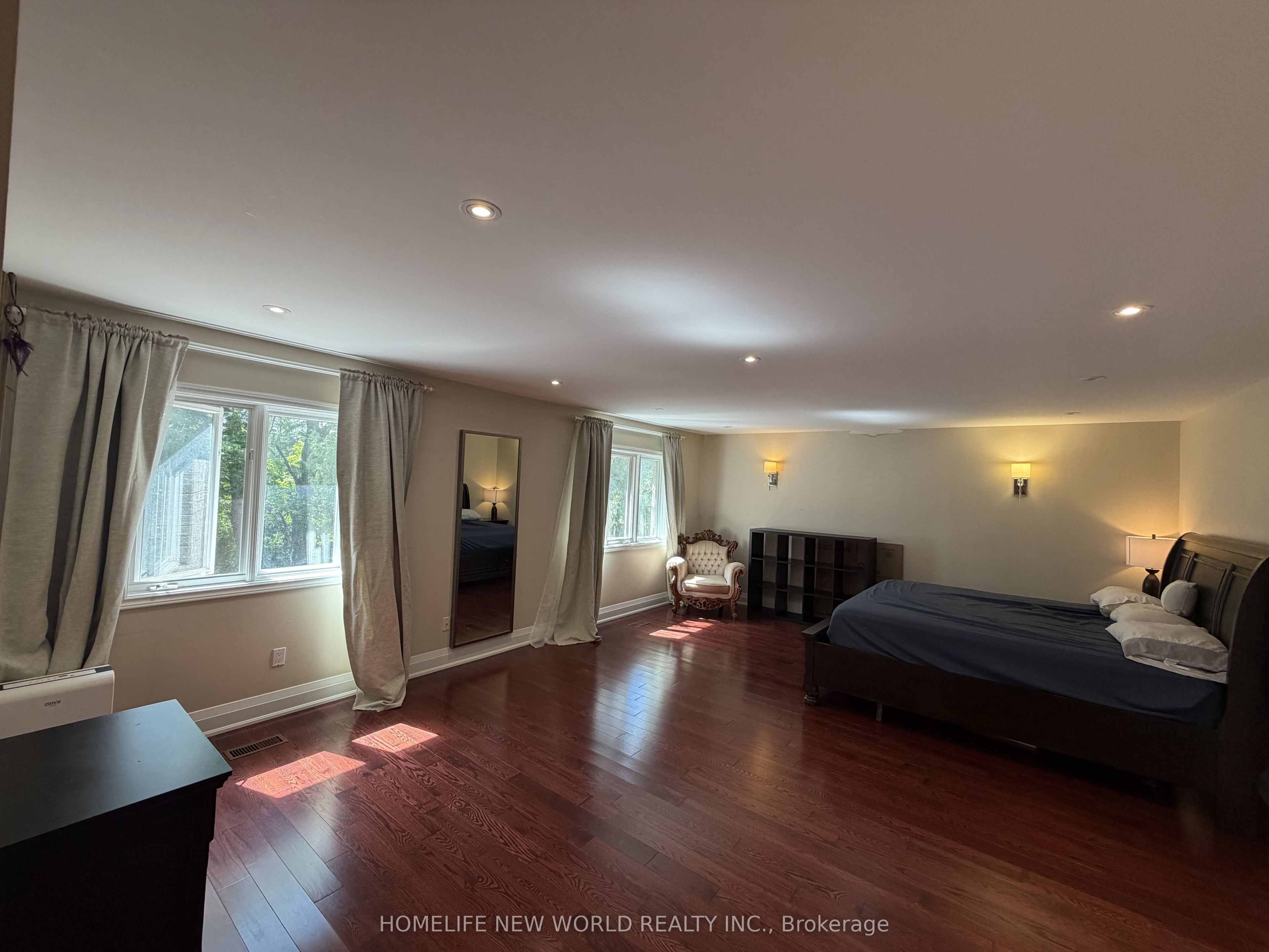 63a Roosevelt Drive (upper) Property Photo 23