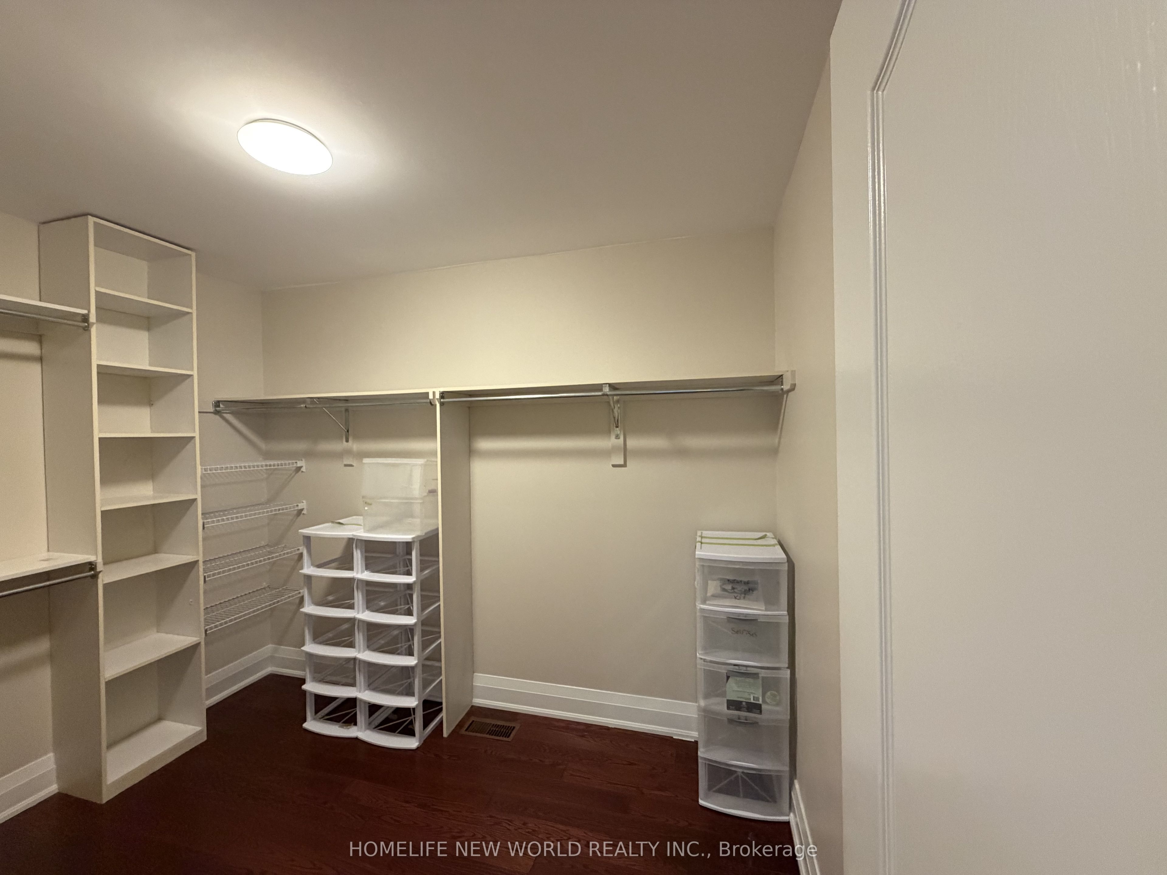 63a Roosevelt Drive (upper) Property Photo 26
