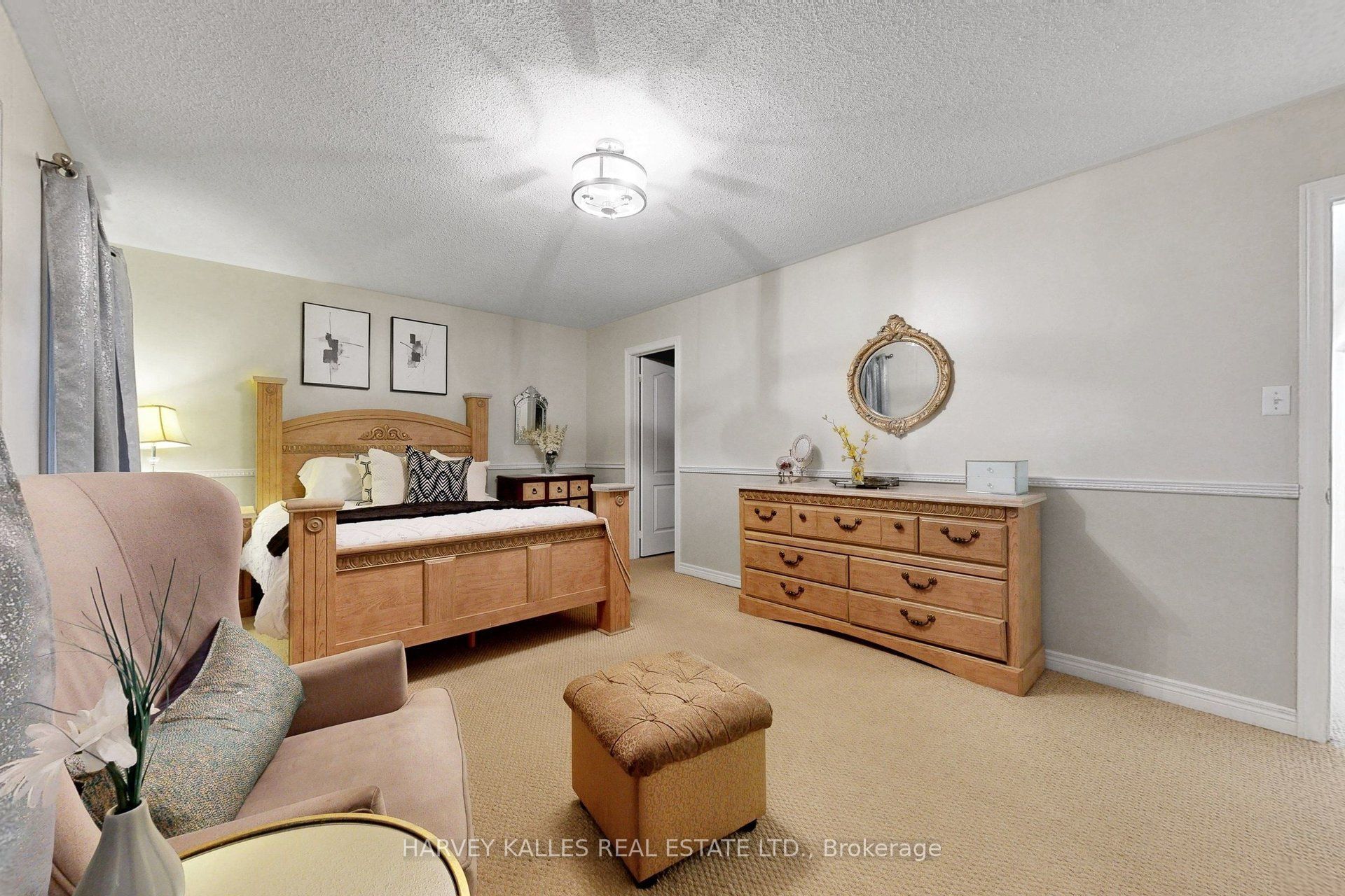 314 Dowson Loop Property Photo 20