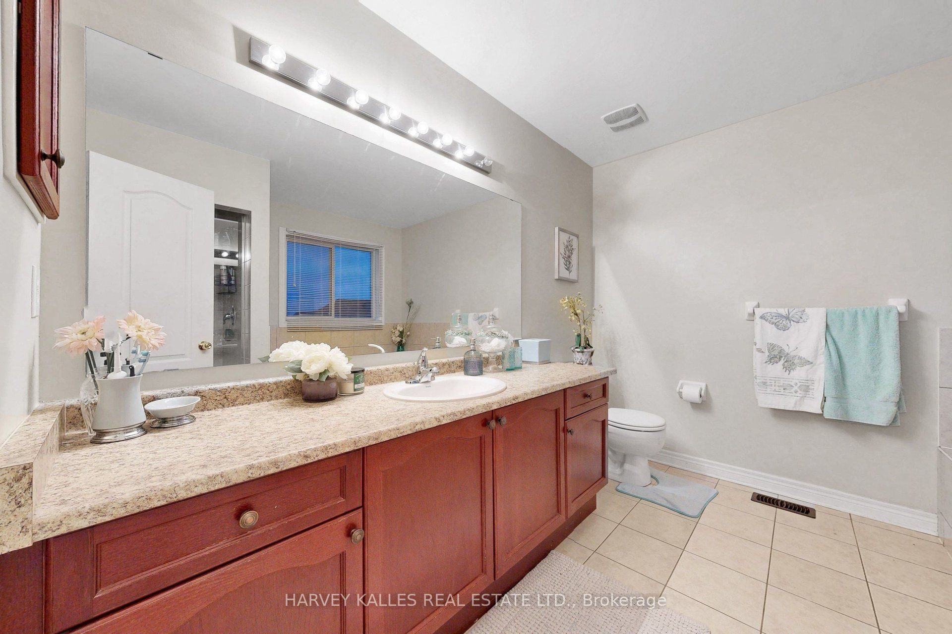314 Dowson Loop Property Photo 22