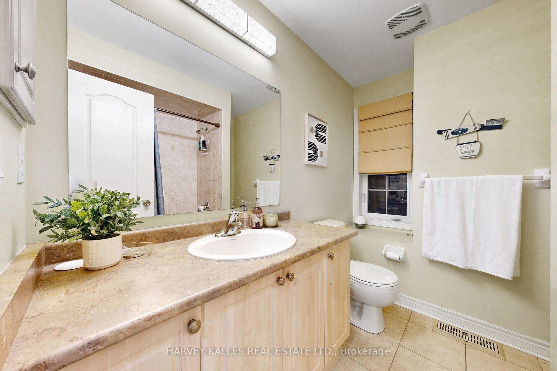 314 Dowson Loop Property Photo 33