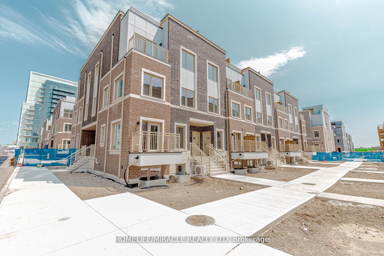 11 Honeycrisp Crescent 5 Property Photo 1
