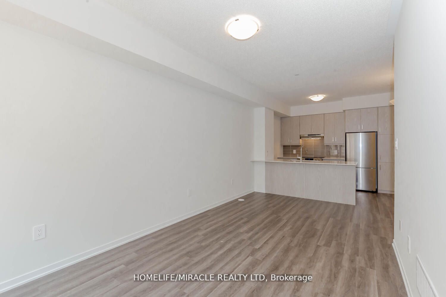 11 Honeycrisp Crescent 5 Property Photo 4