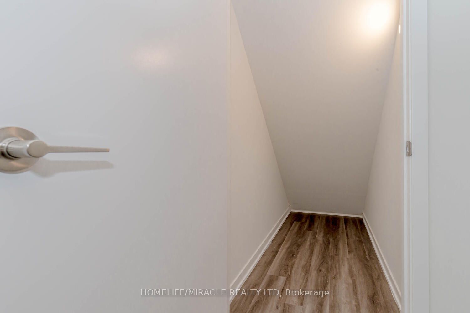11 Honeycrisp Crescent 5 Property Photo 11