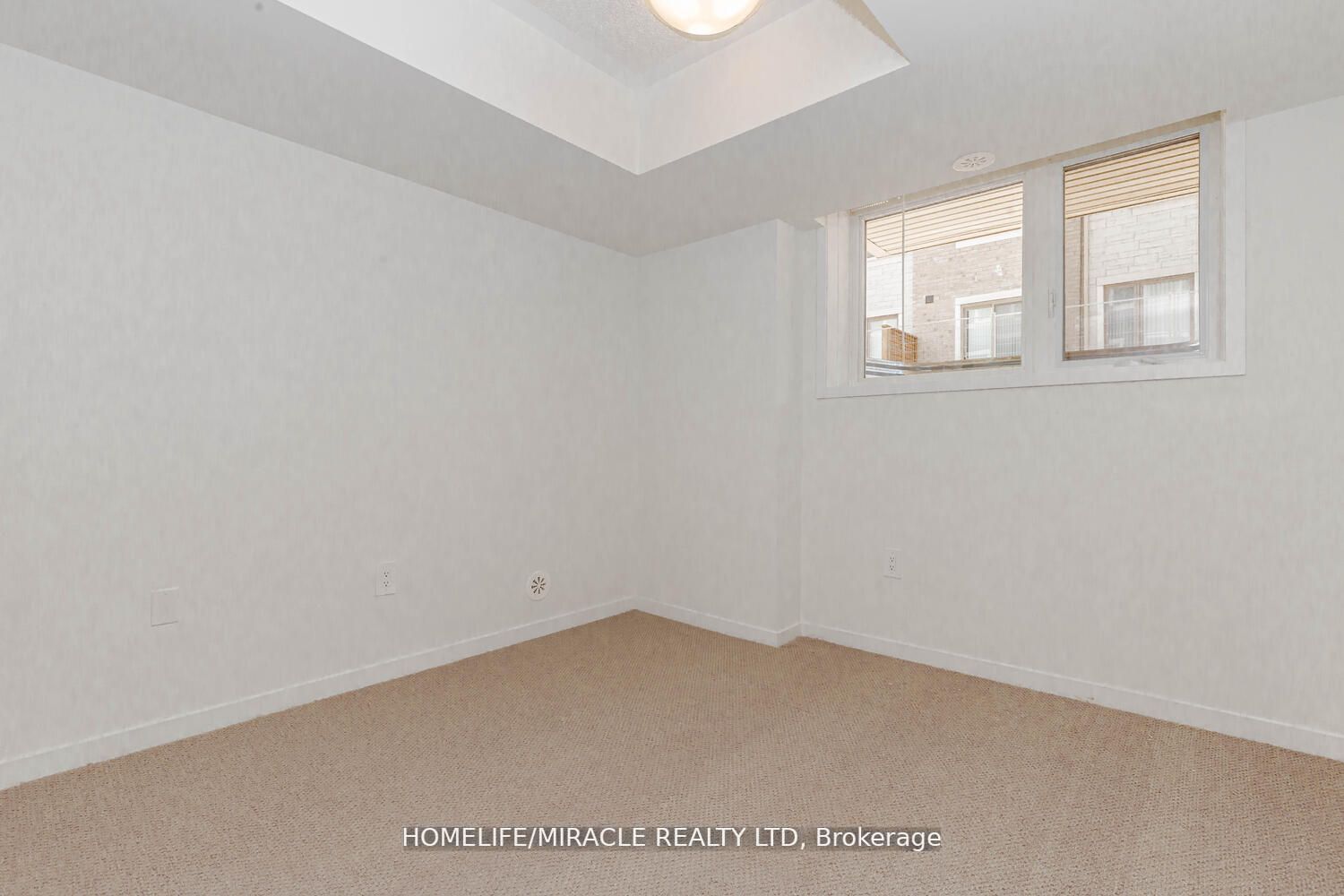 11 Honeycrisp Crescent 5 Property Photo 12