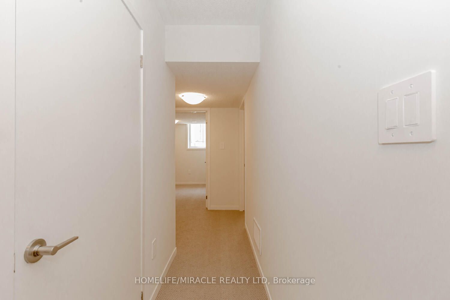 11 Honeycrisp Crescent 5 Property Photo 14