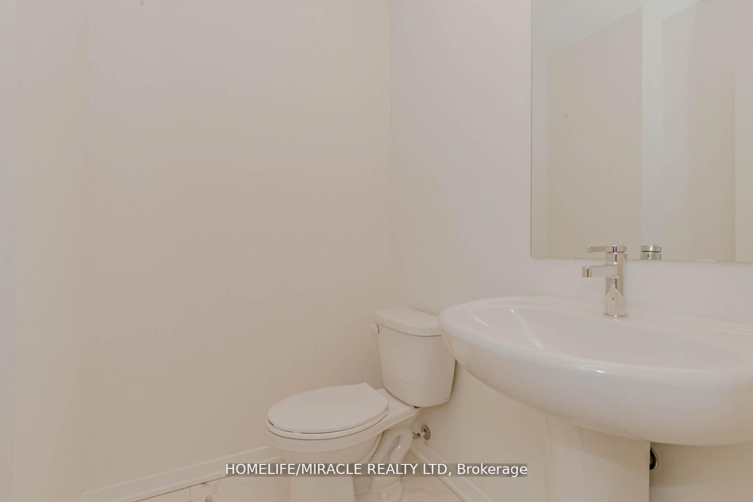 11 Honeycrisp Crescent 5 Property Photo 18