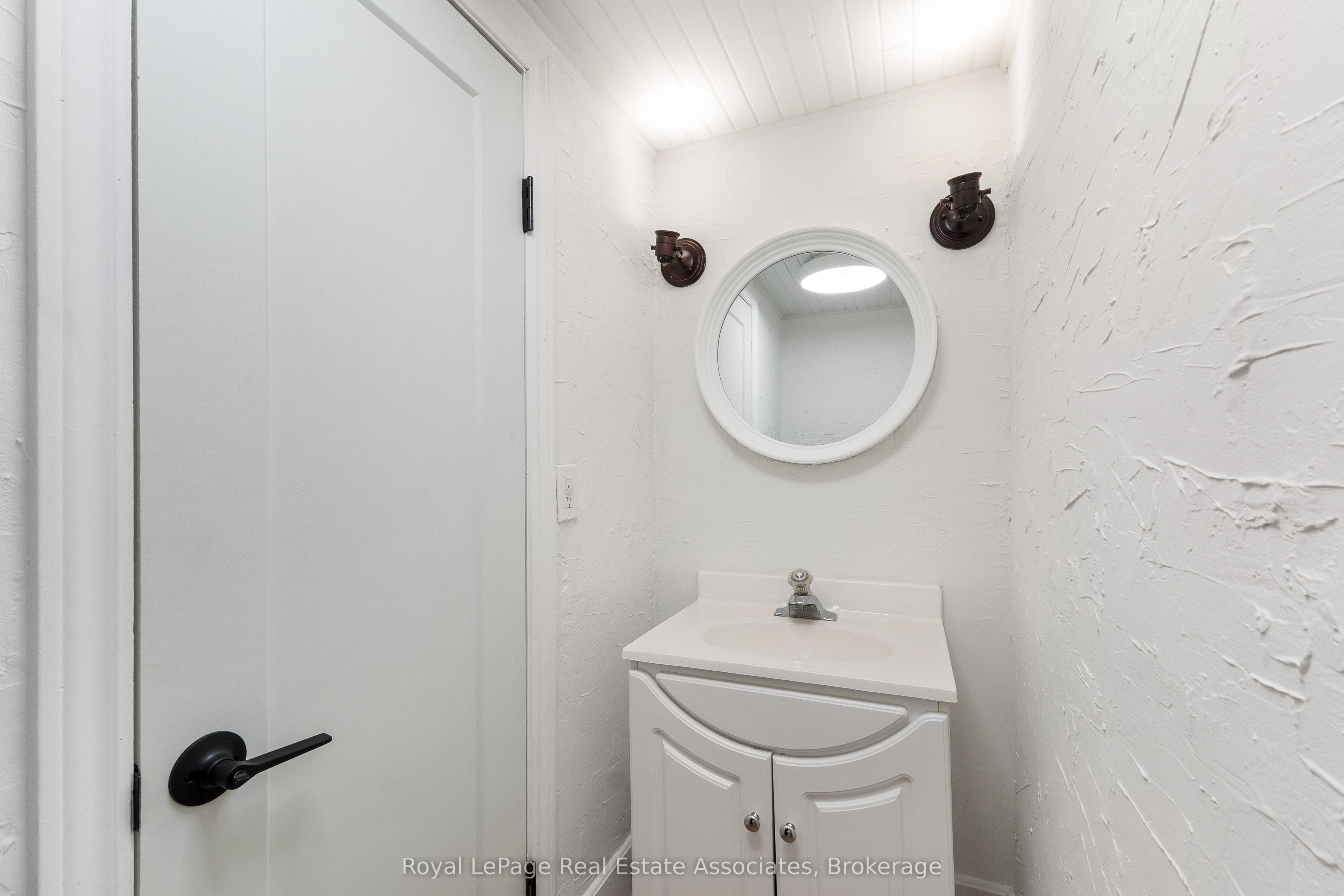 52 Cameron Street E Property Photo 31