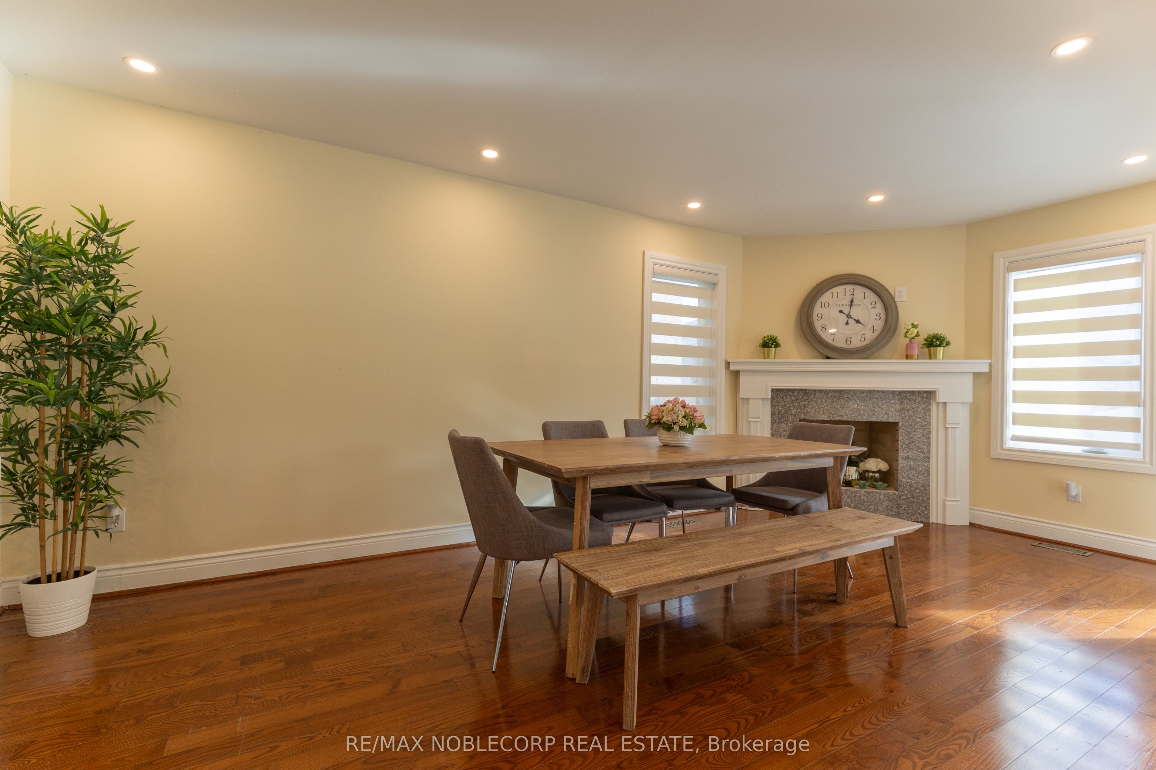 71 Castlepoint Drive Property Photo 16