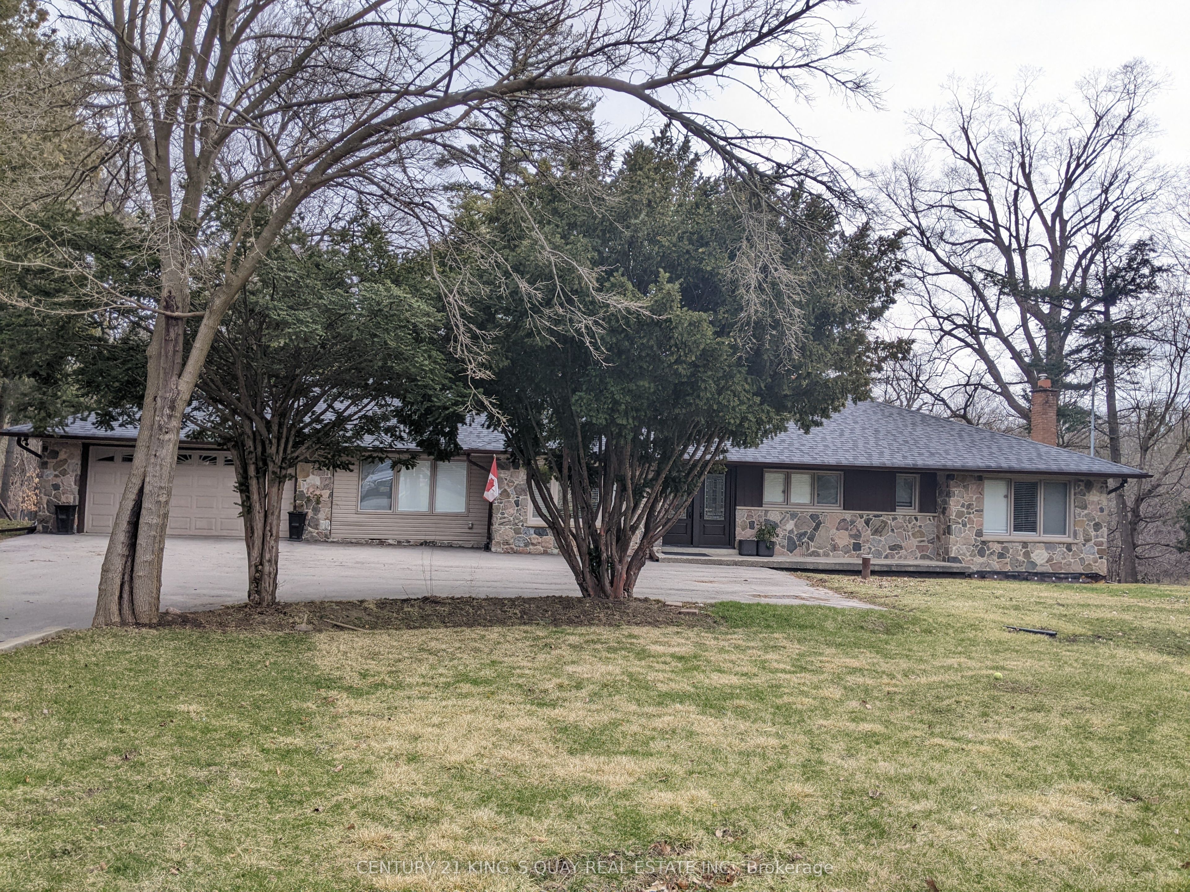 9779 Warden Avenue Property Photo 1