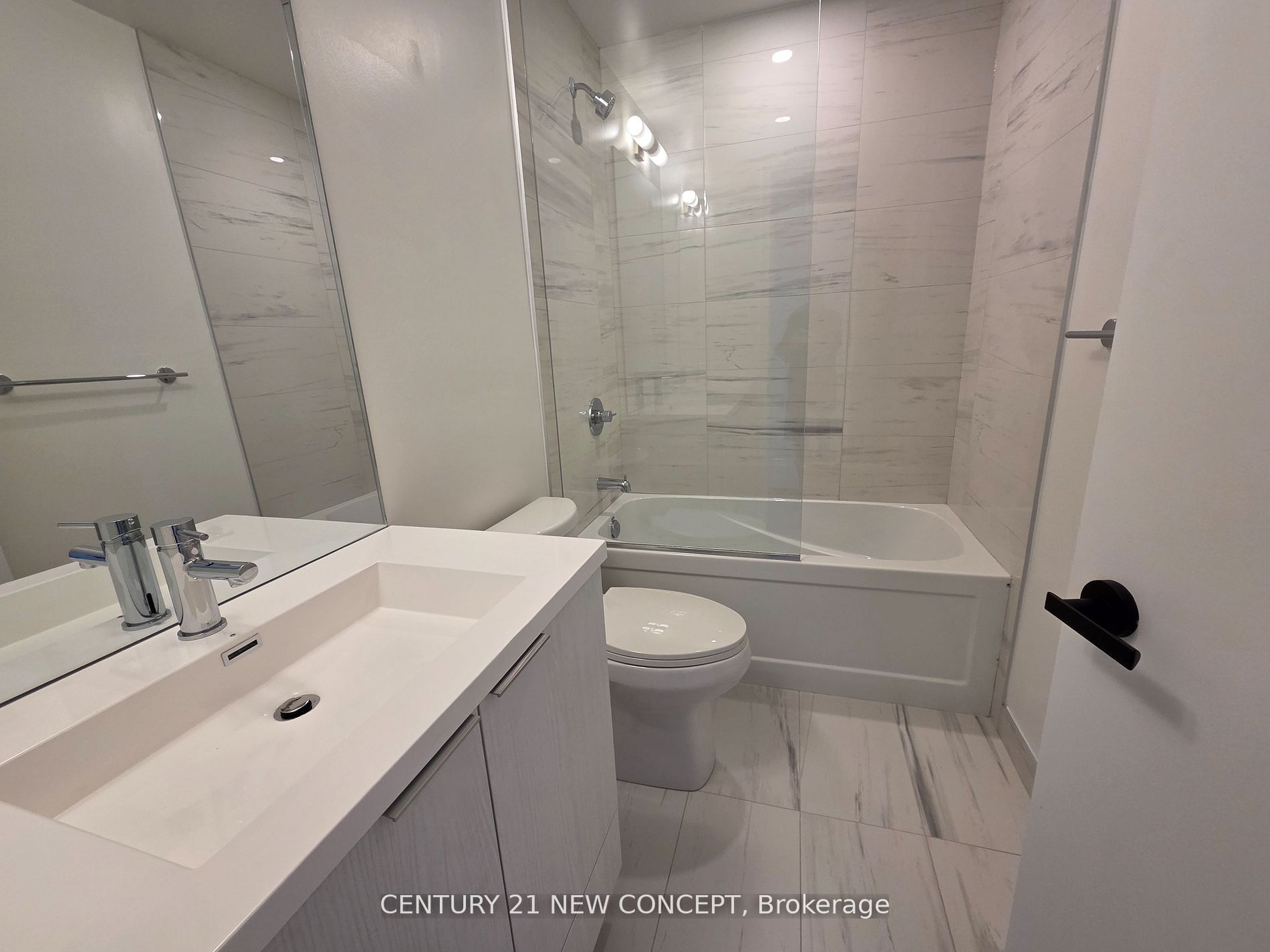 8 Interchange Way 1802 Property Photo 8