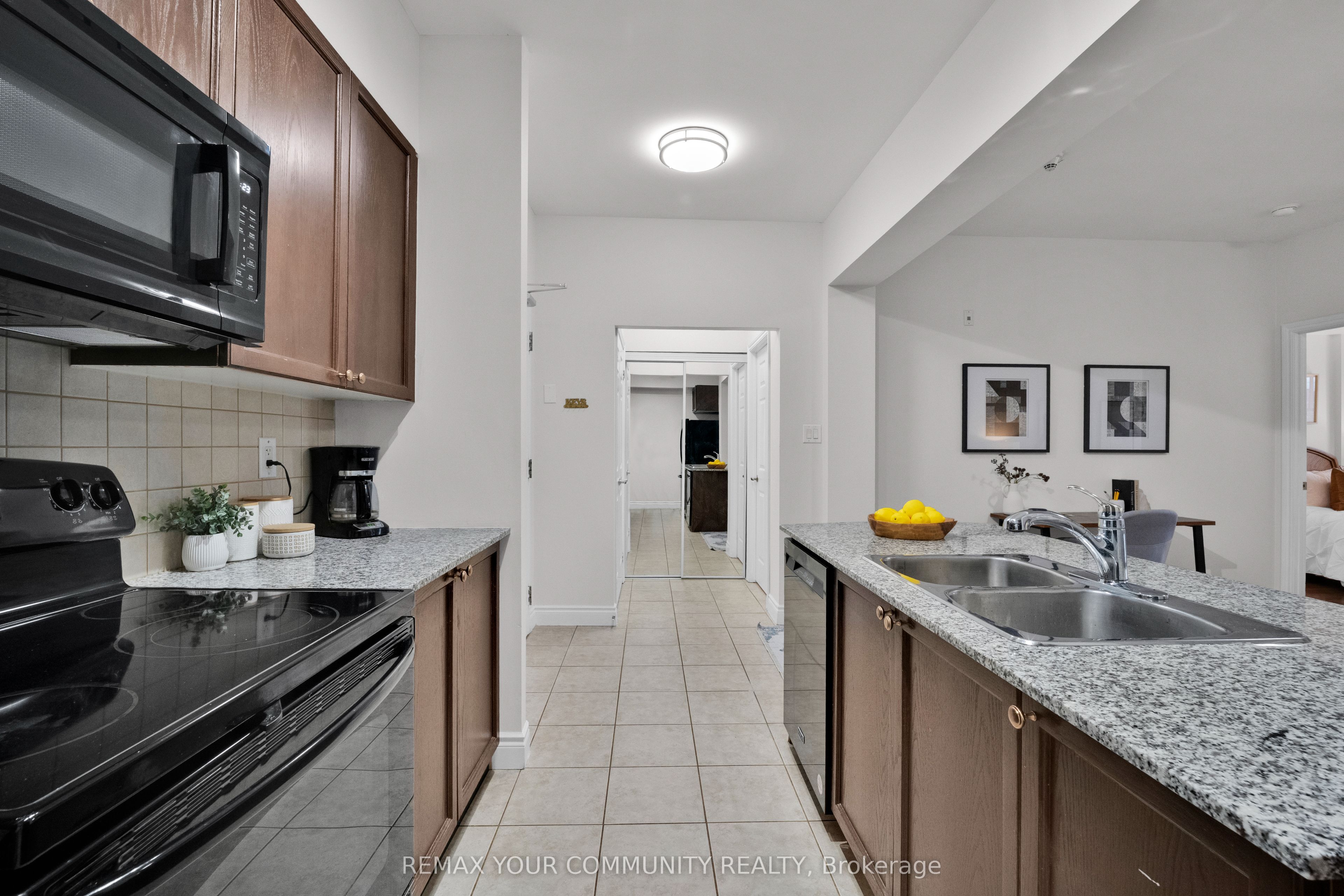 10211 Keele Street 224 Property Photo 17