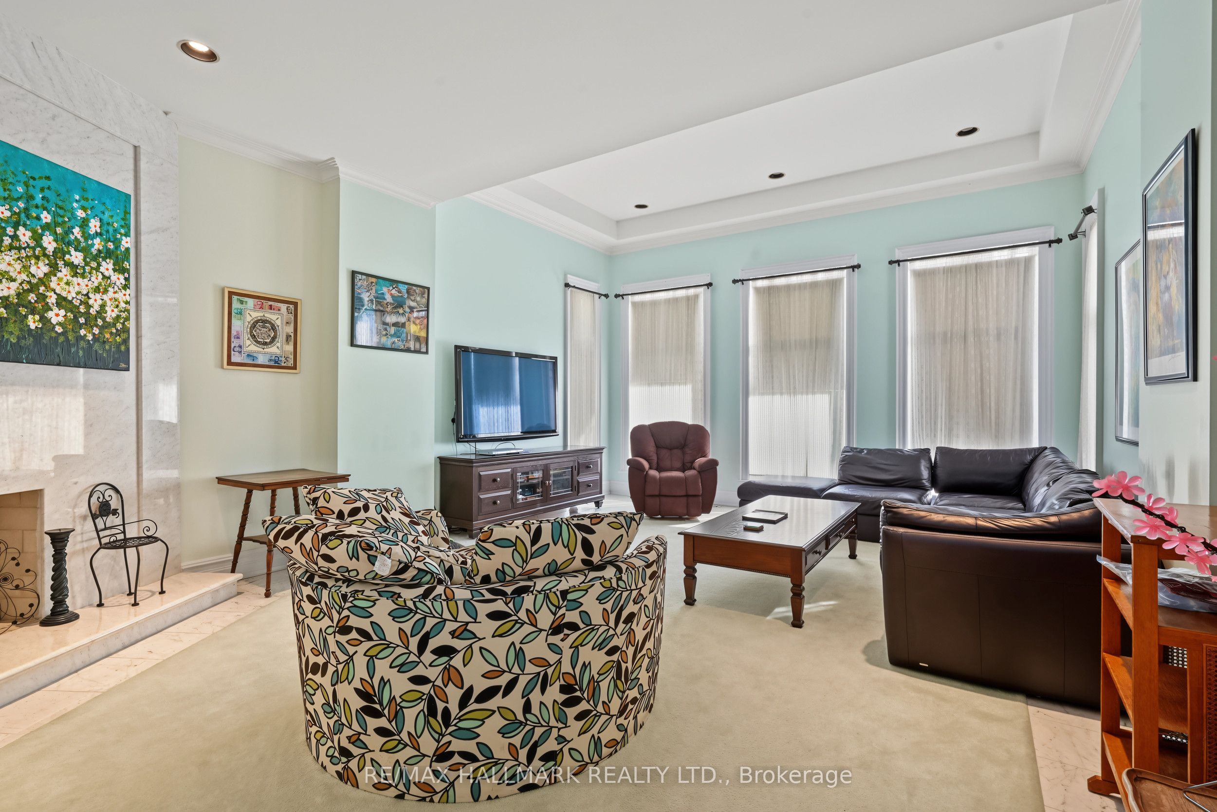 28 Renaissance Court W Property Photo 10