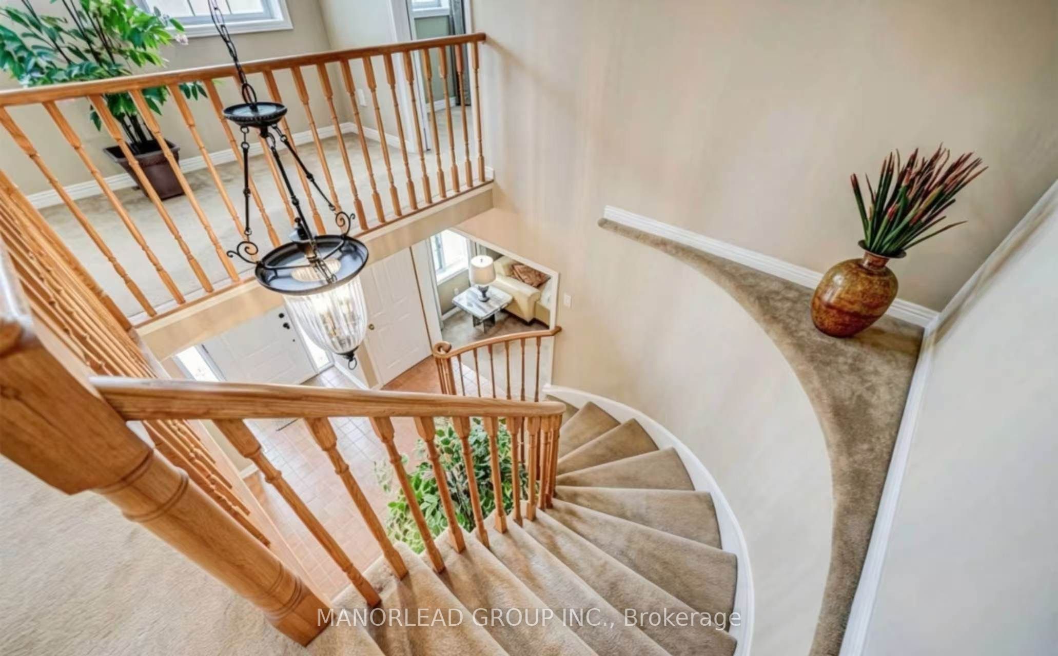 36 Hedgewood Drive Property Photo 9