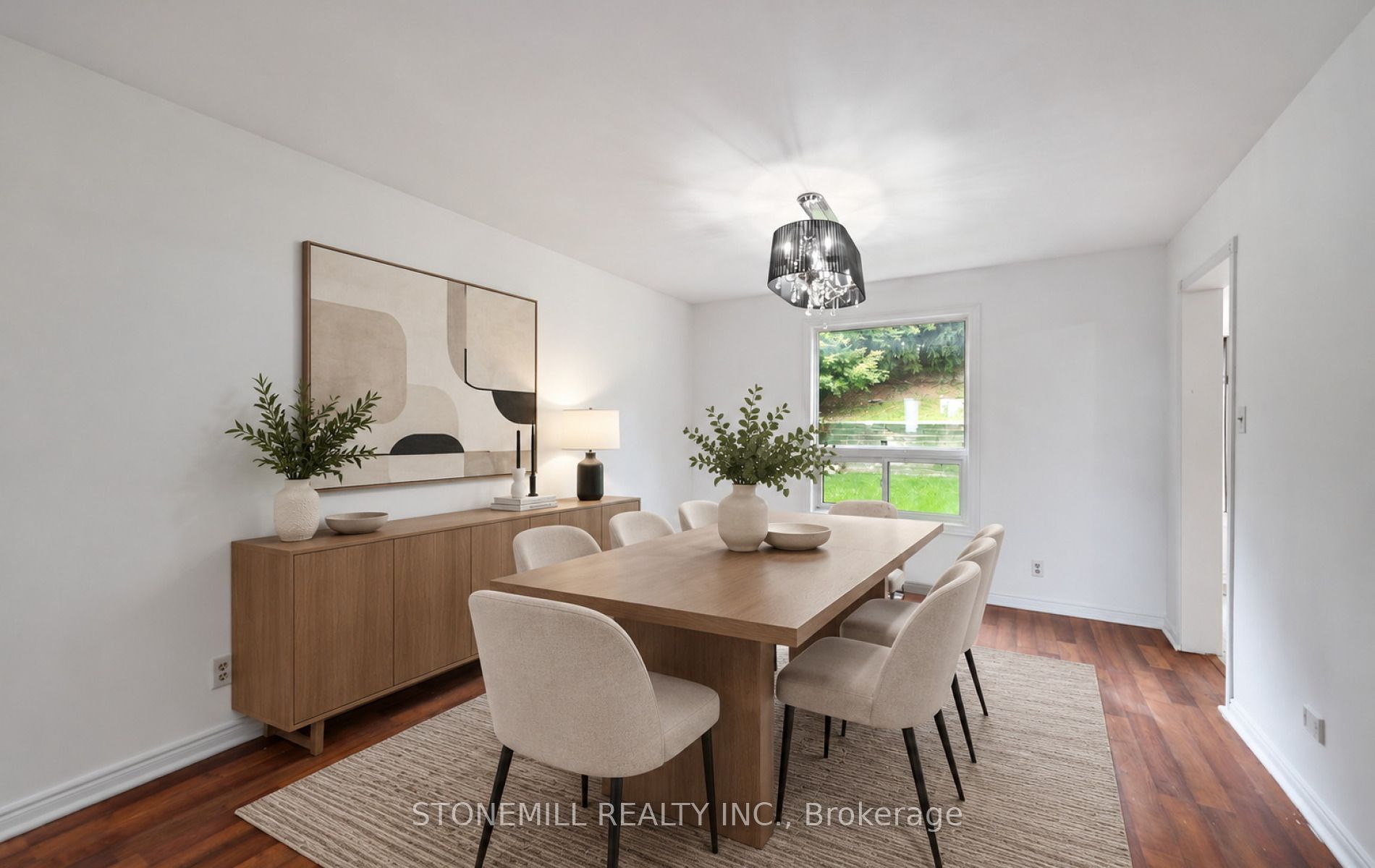 76 Collings Avenue Property Photo 10