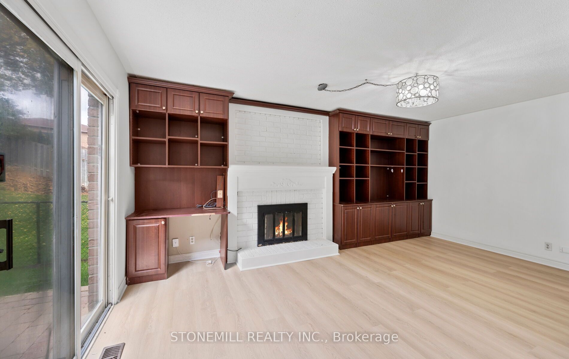 76 Collings Avenue Property Photo 15