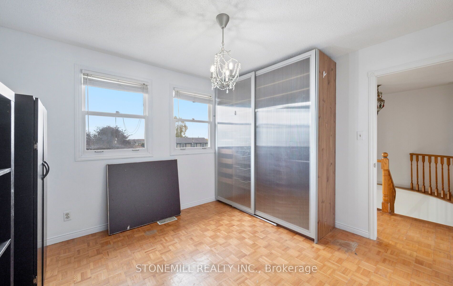 76 Collings Avenue Property Photo 32