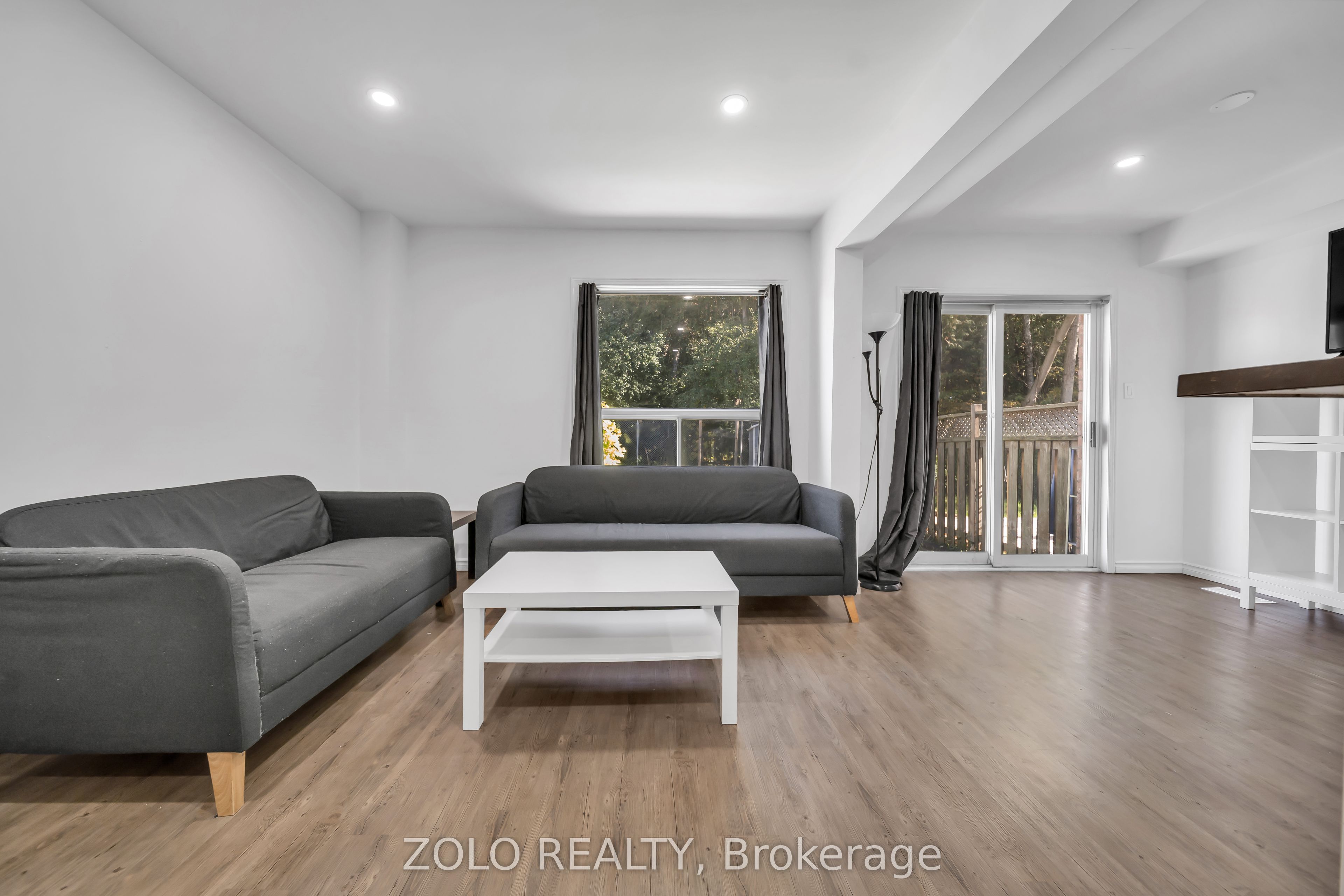 215 Park Drive Property Photo 11