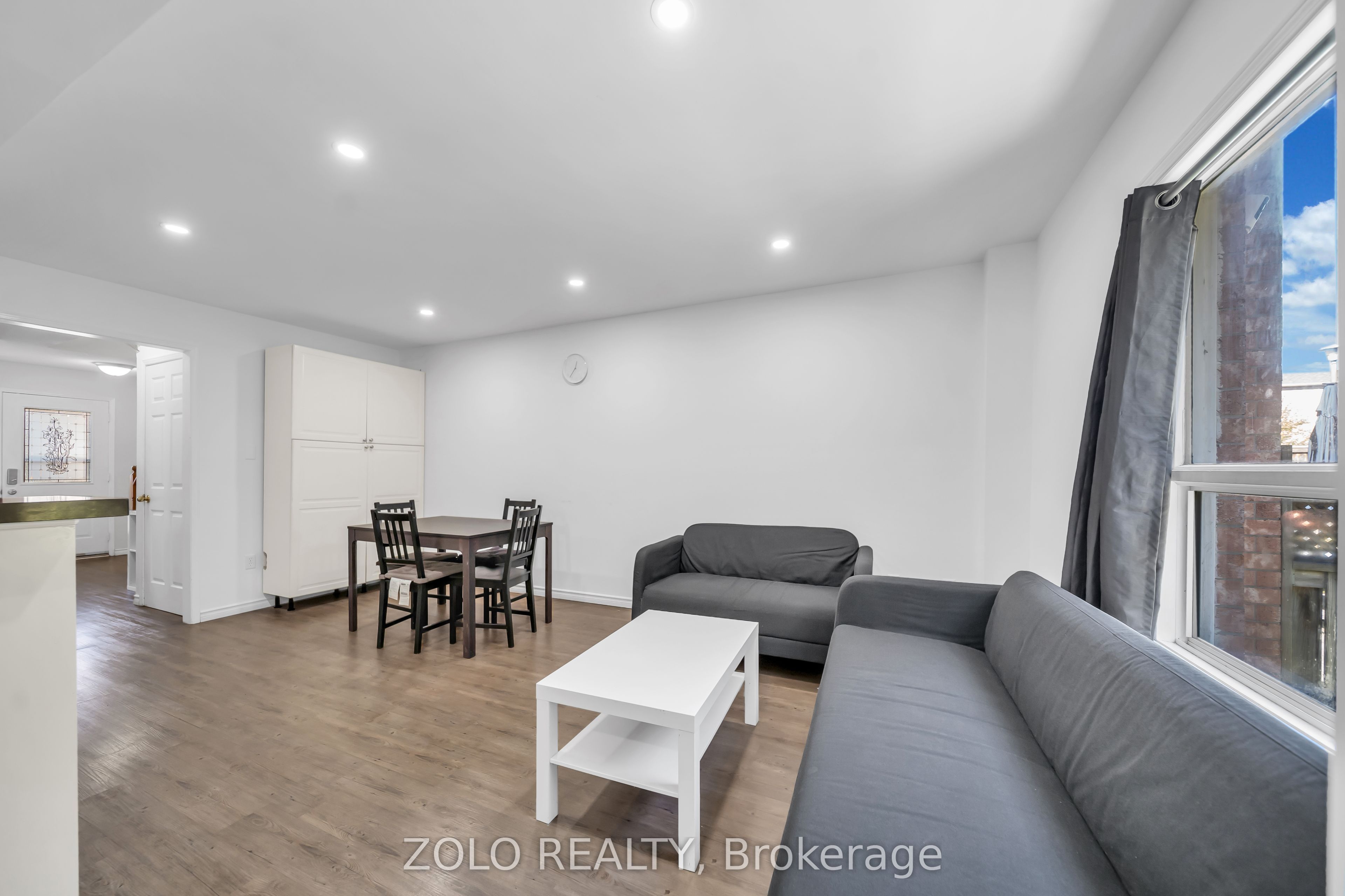 215 Park Drive Property Photo 12