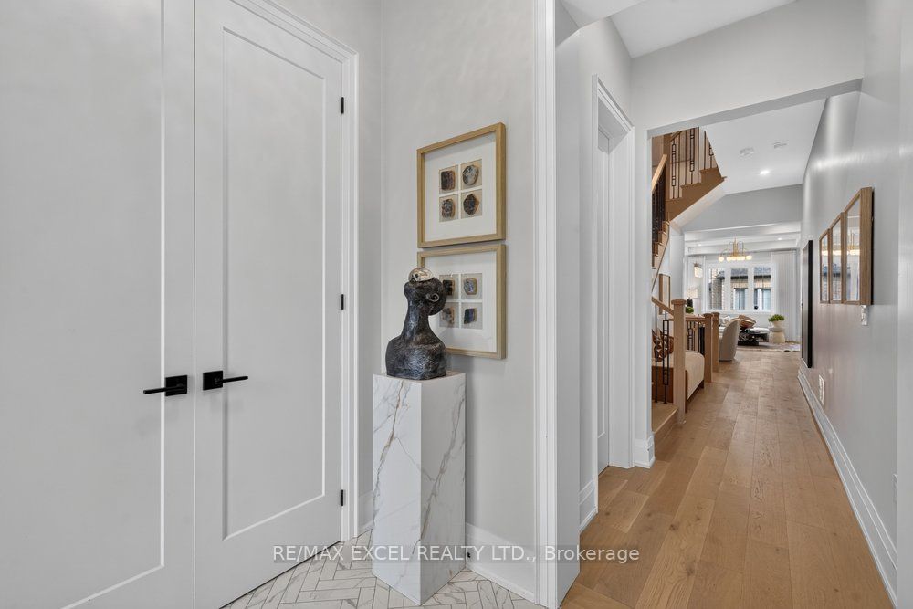 17 Cinquefoil Street Property Photo 5