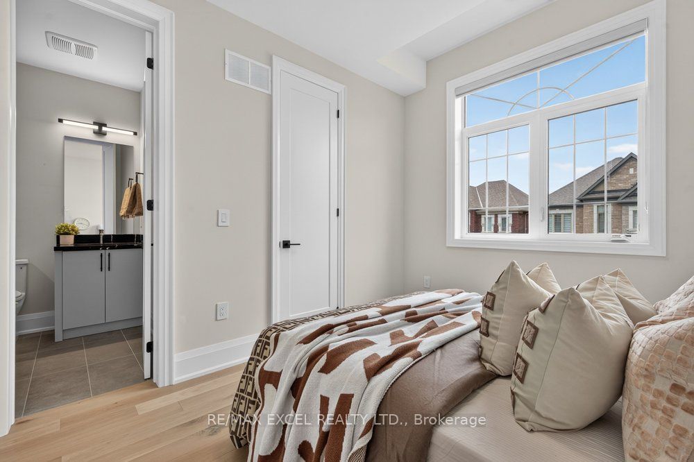 17 Cinquefoil Street Property Photo 39