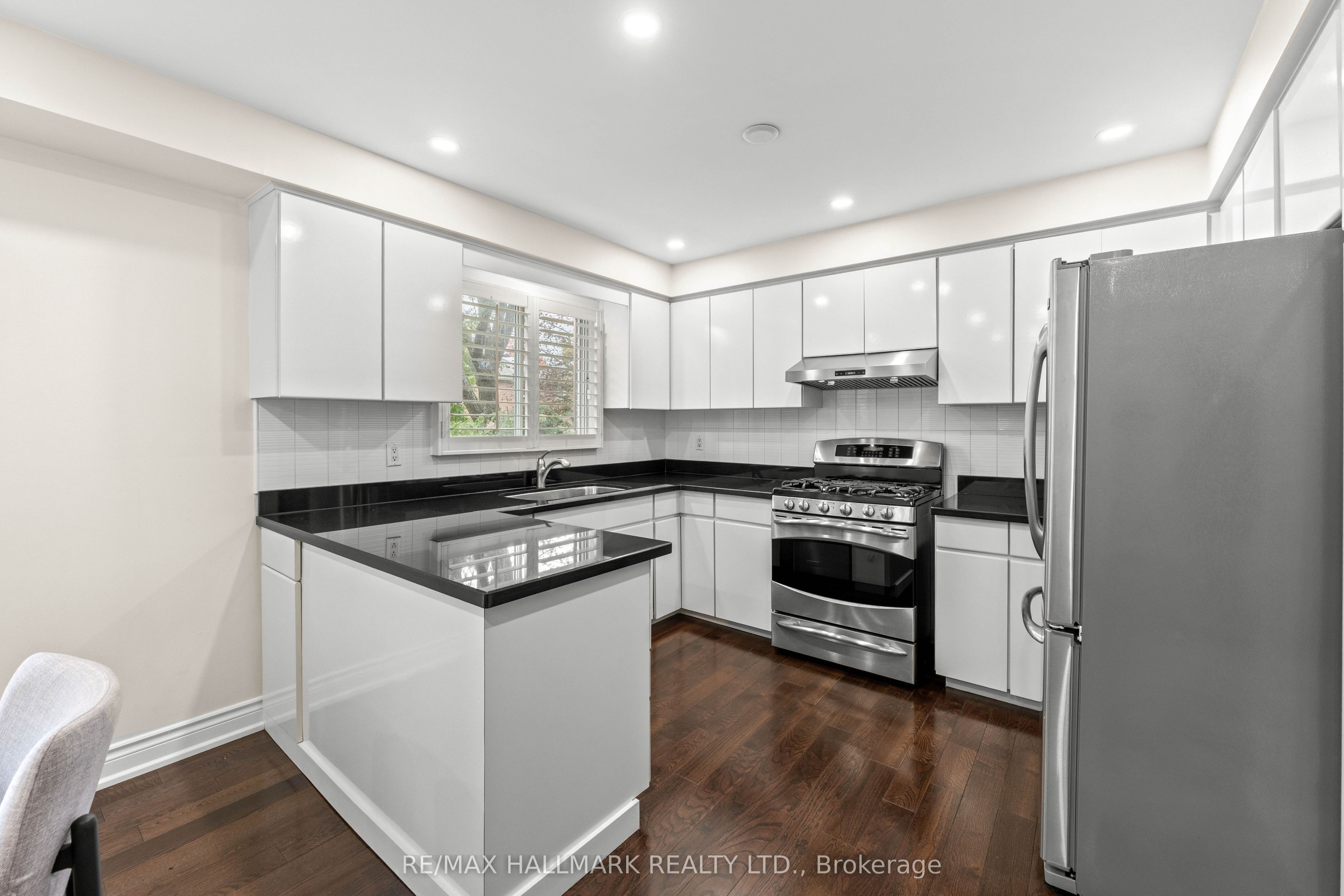 7 Charnwood Place Property Photo 20