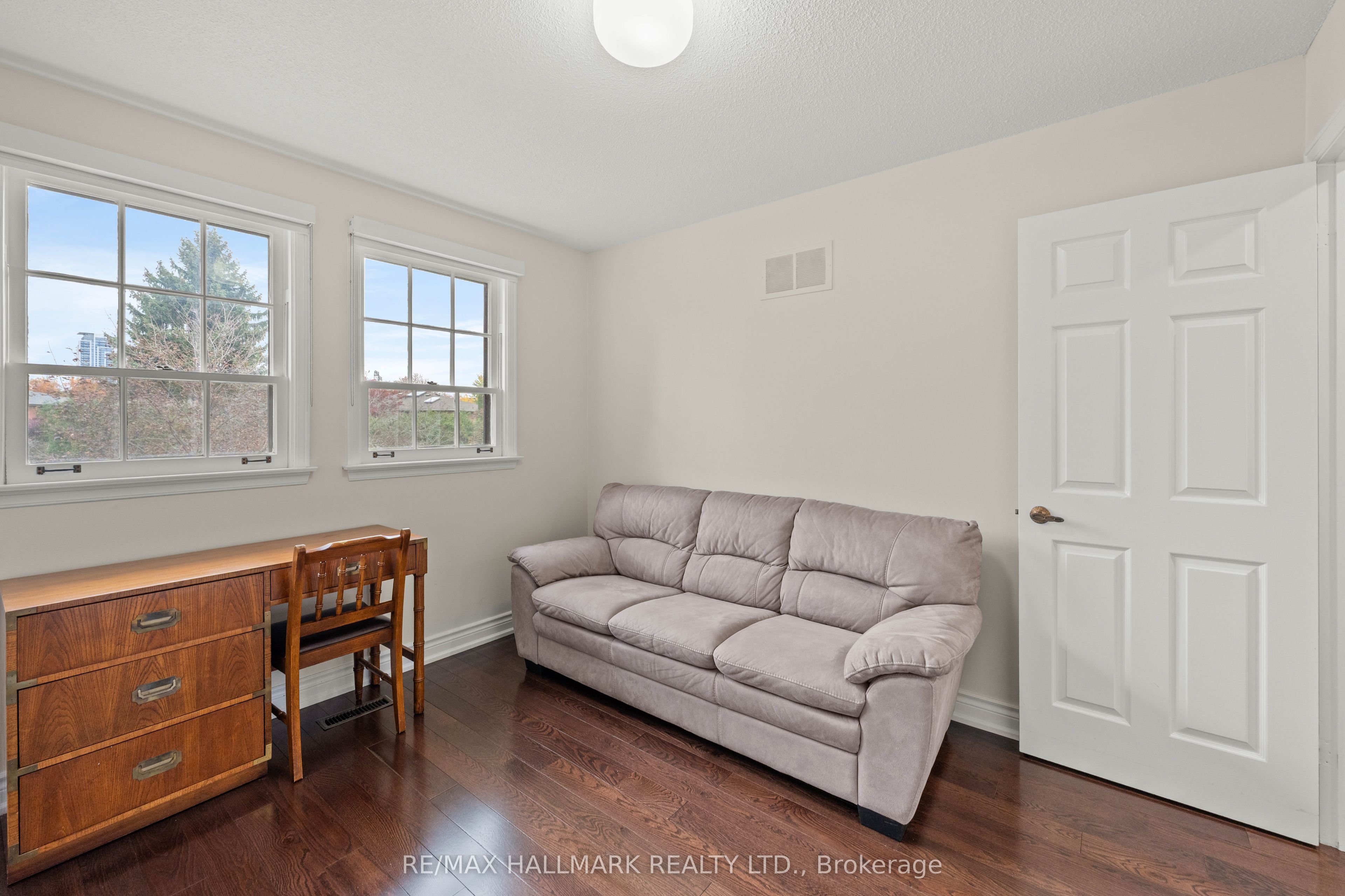 7 Charnwood Place Property Photo 40