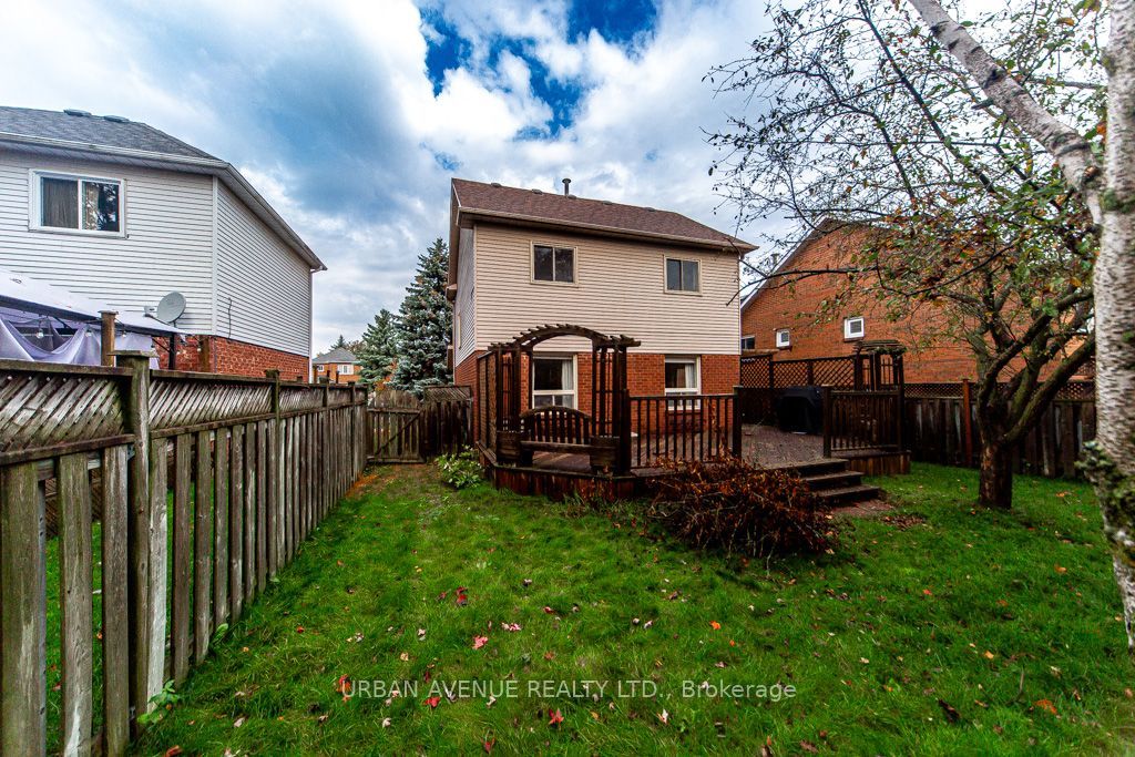 15 Natanya Boulevard Property Photo 5