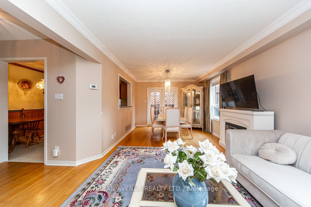 15 Natanya Boulevard Property Photo 14