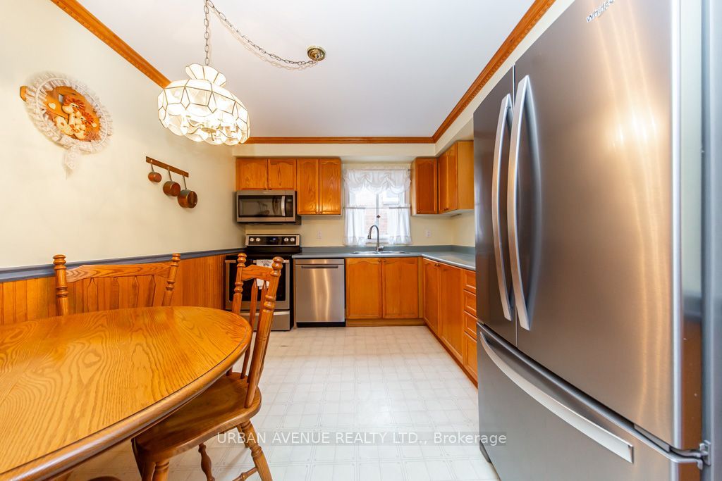 15 Natanya Boulevard Property Photo 15