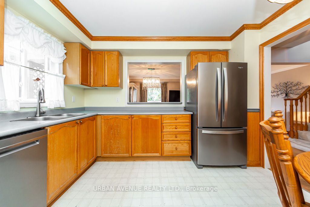 15 Natanya Boulevard Property Photo 17