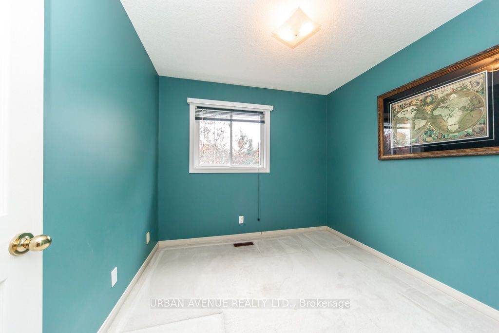 15 Natanya Boulevard Property Photo 24