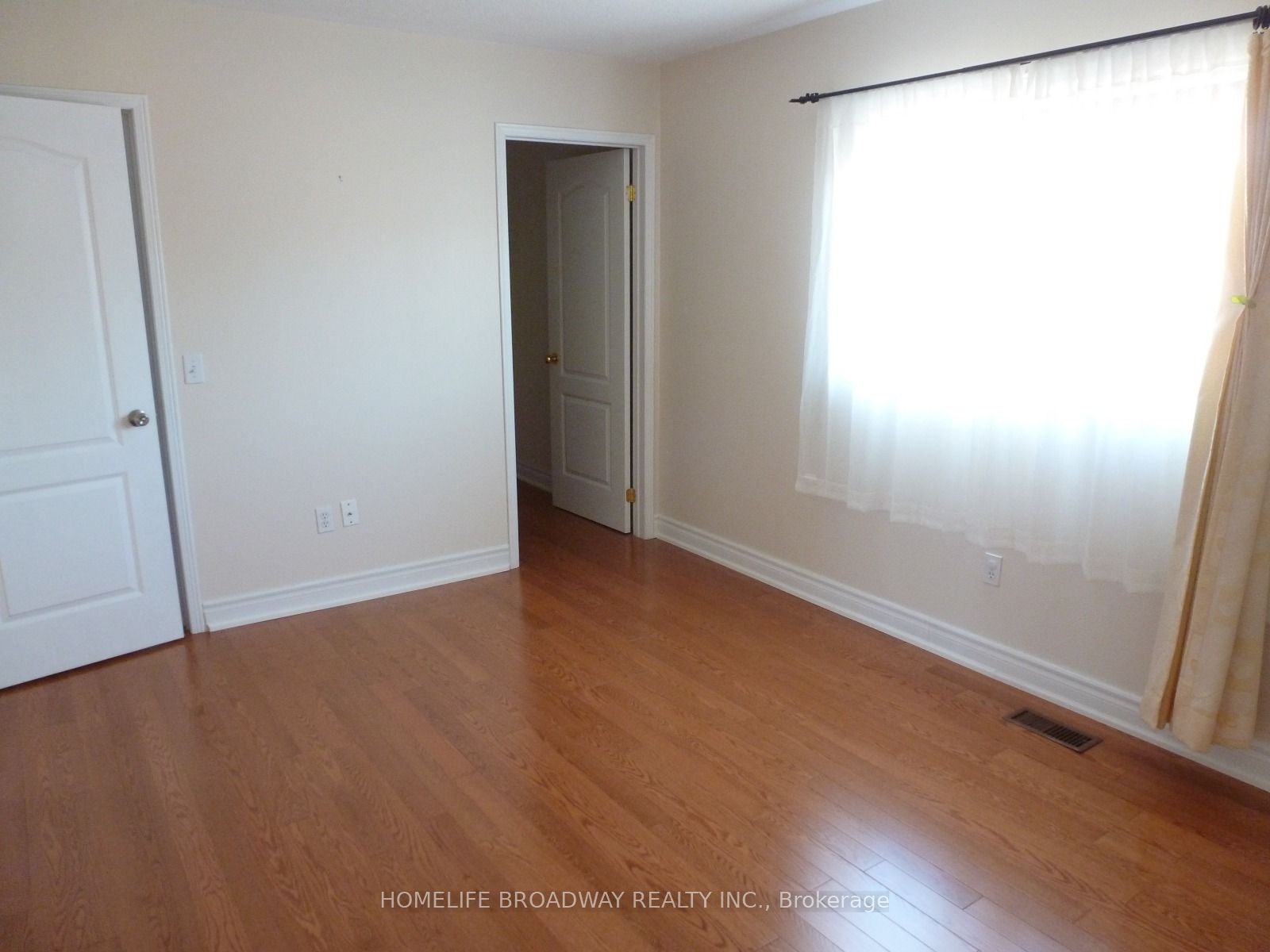 102 Emery Hill Boulevard Property Photo 6