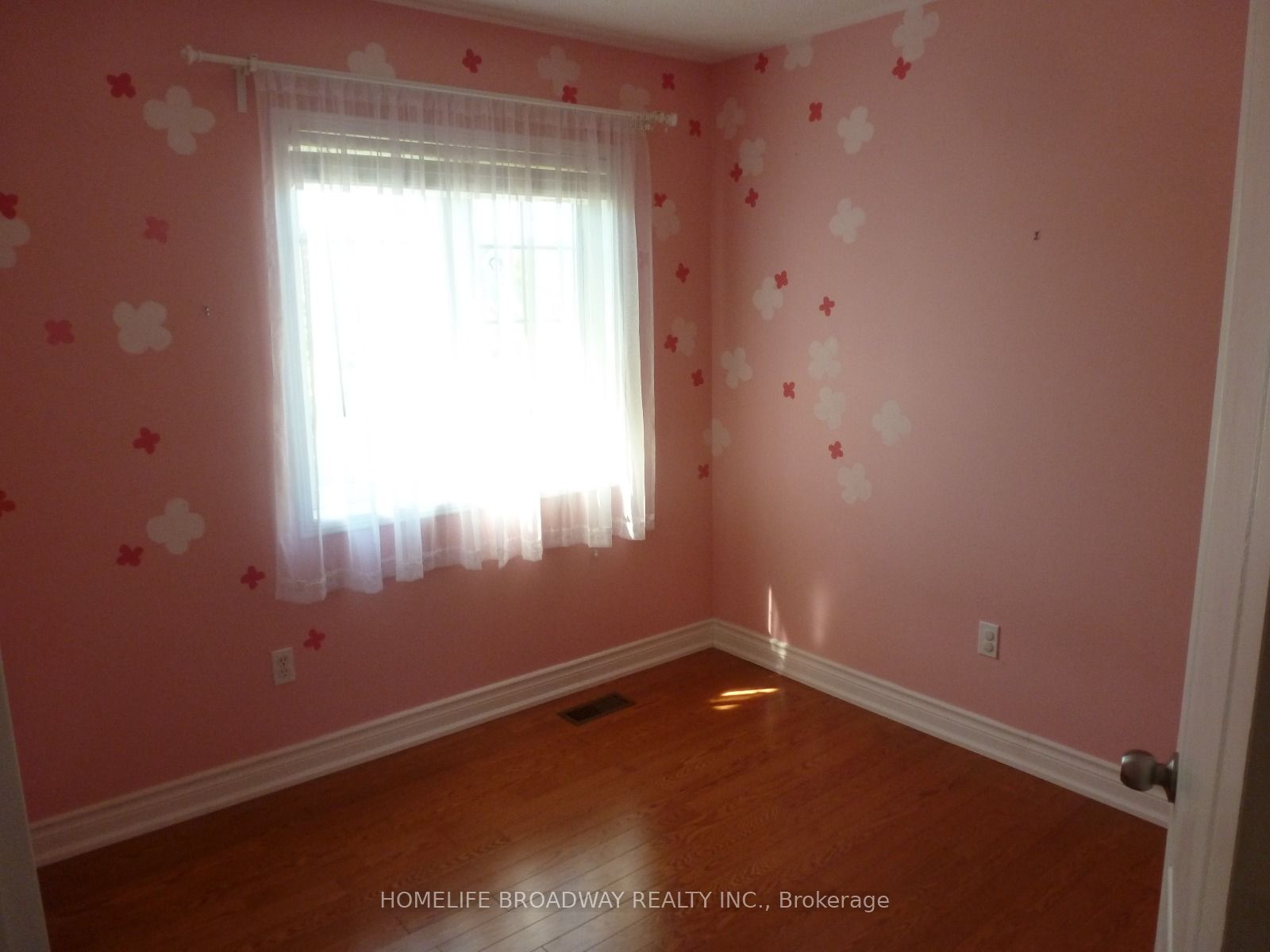 102 Emery Hill Boulevard Property Photo 8