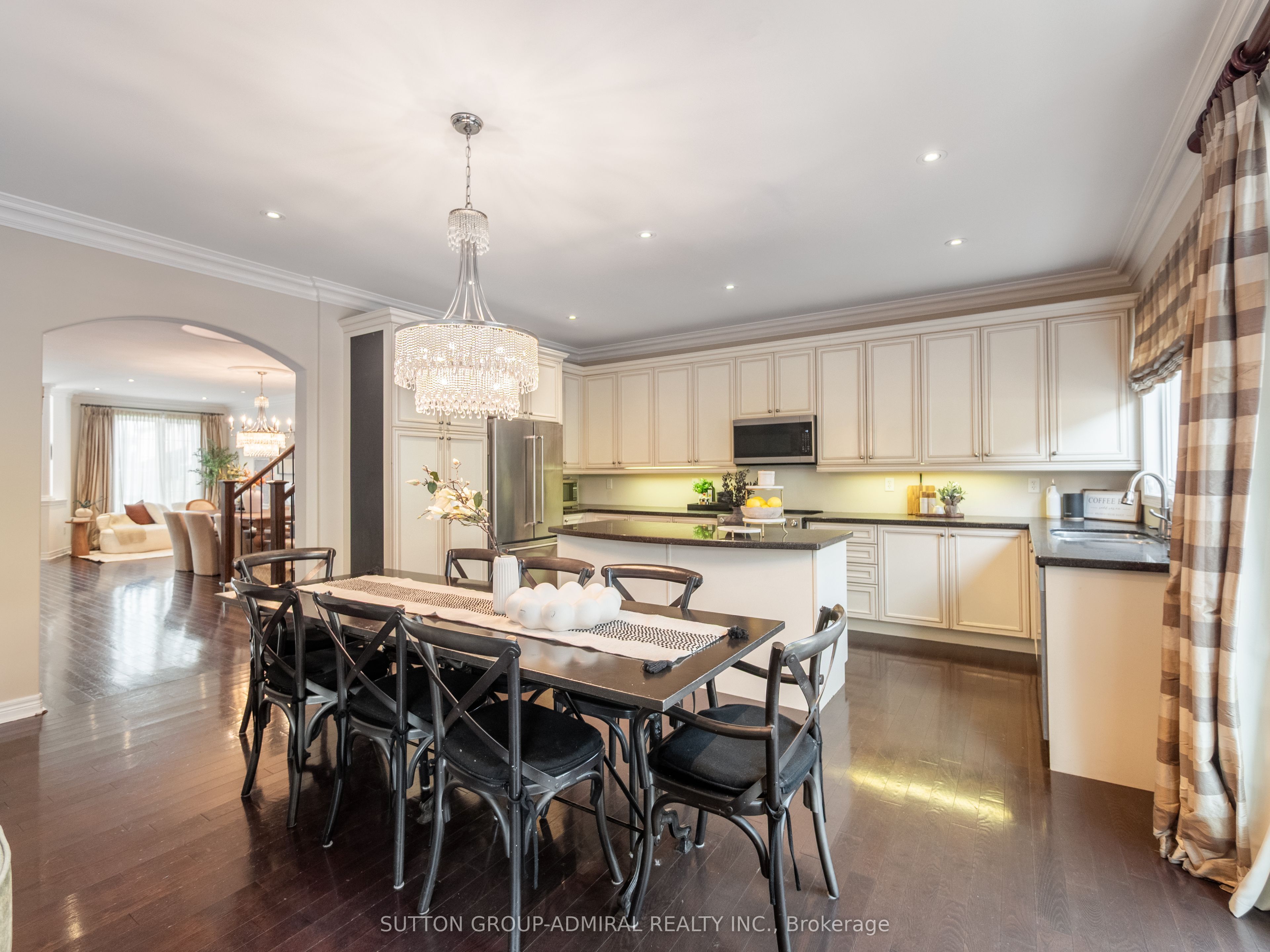 87 Rivington Avenue Property Photo 11