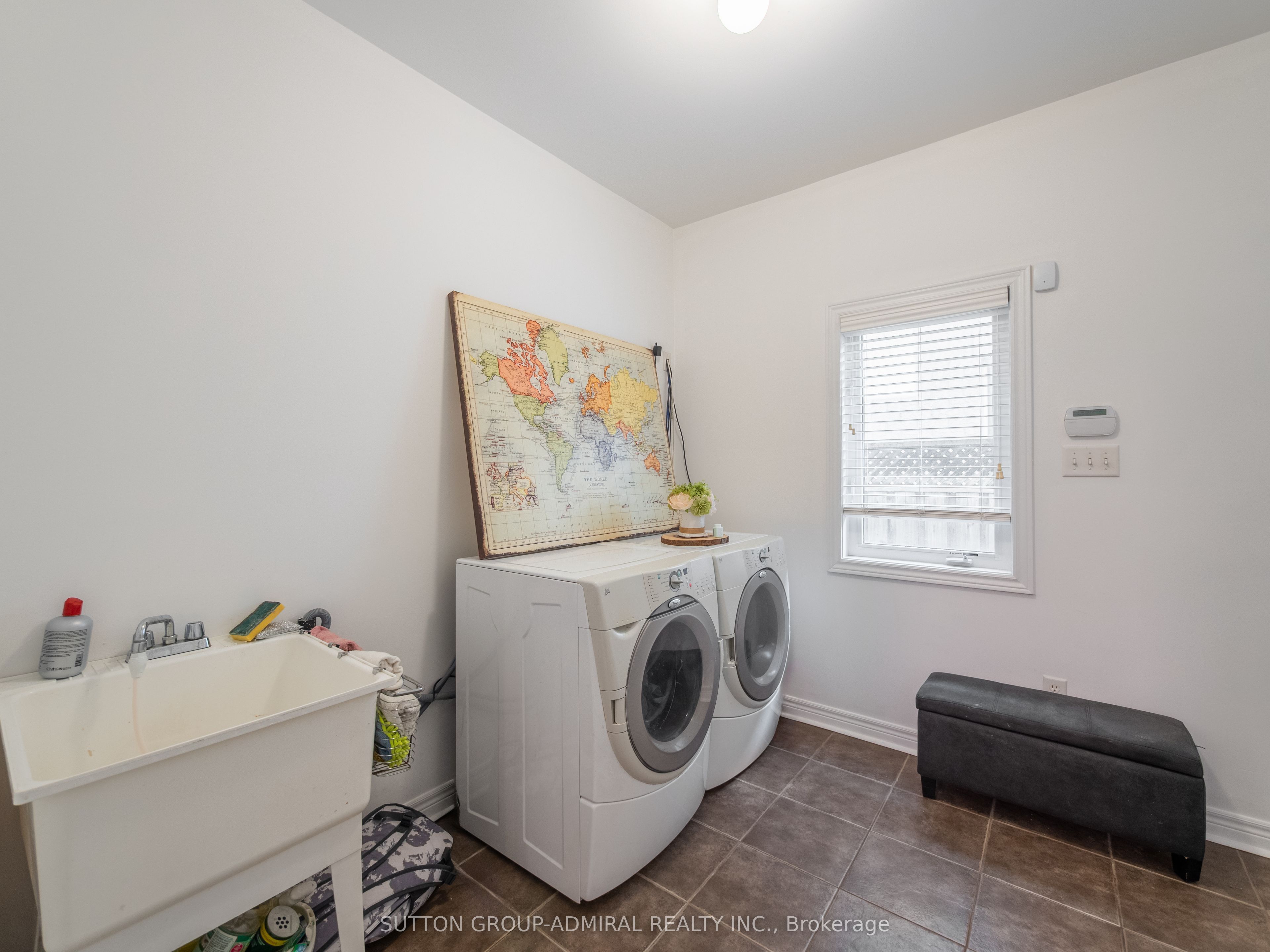 87 Rivington Avenue Property Photo 23
