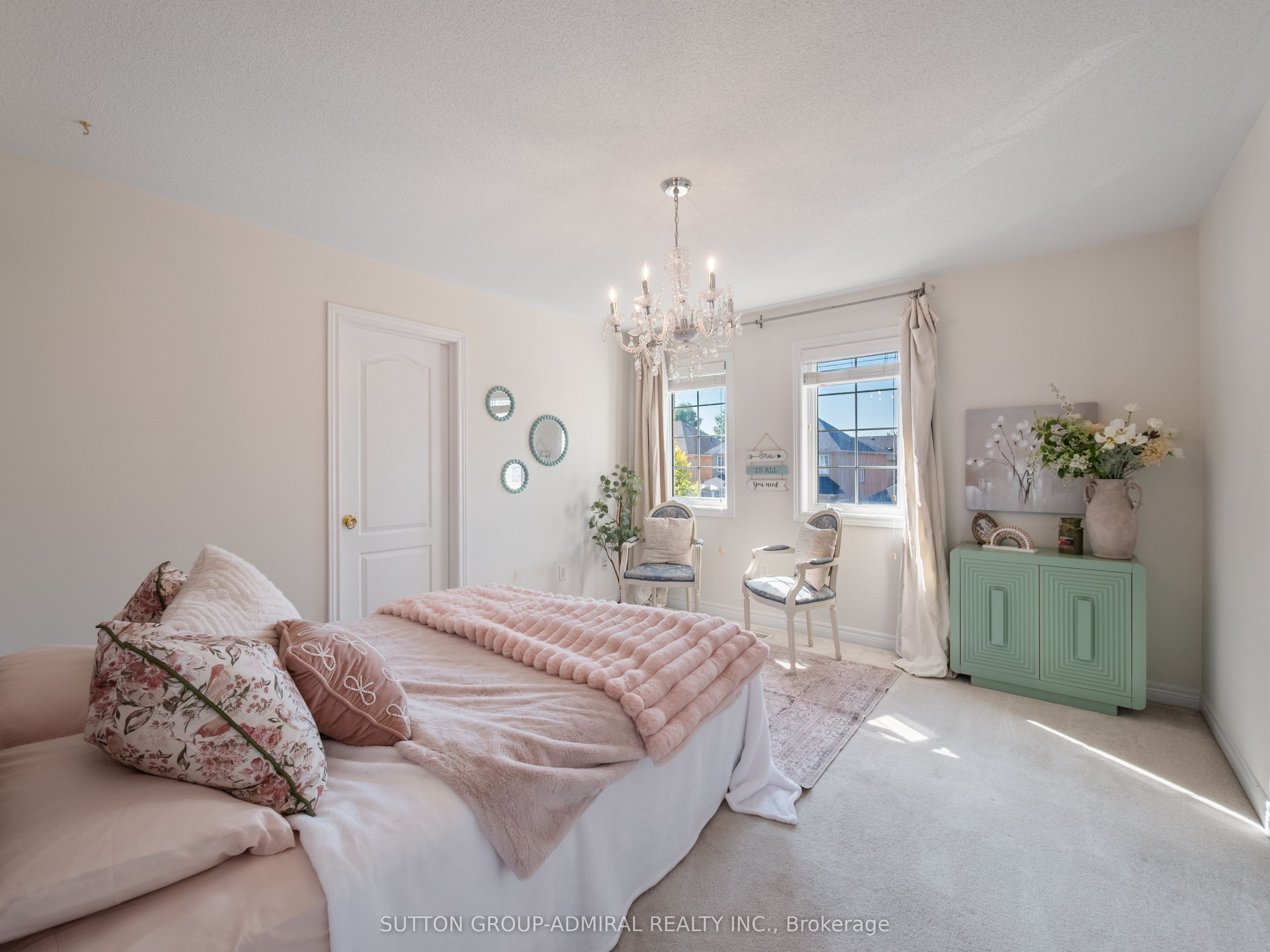 87 Rivington Avenue Property Photo 35
