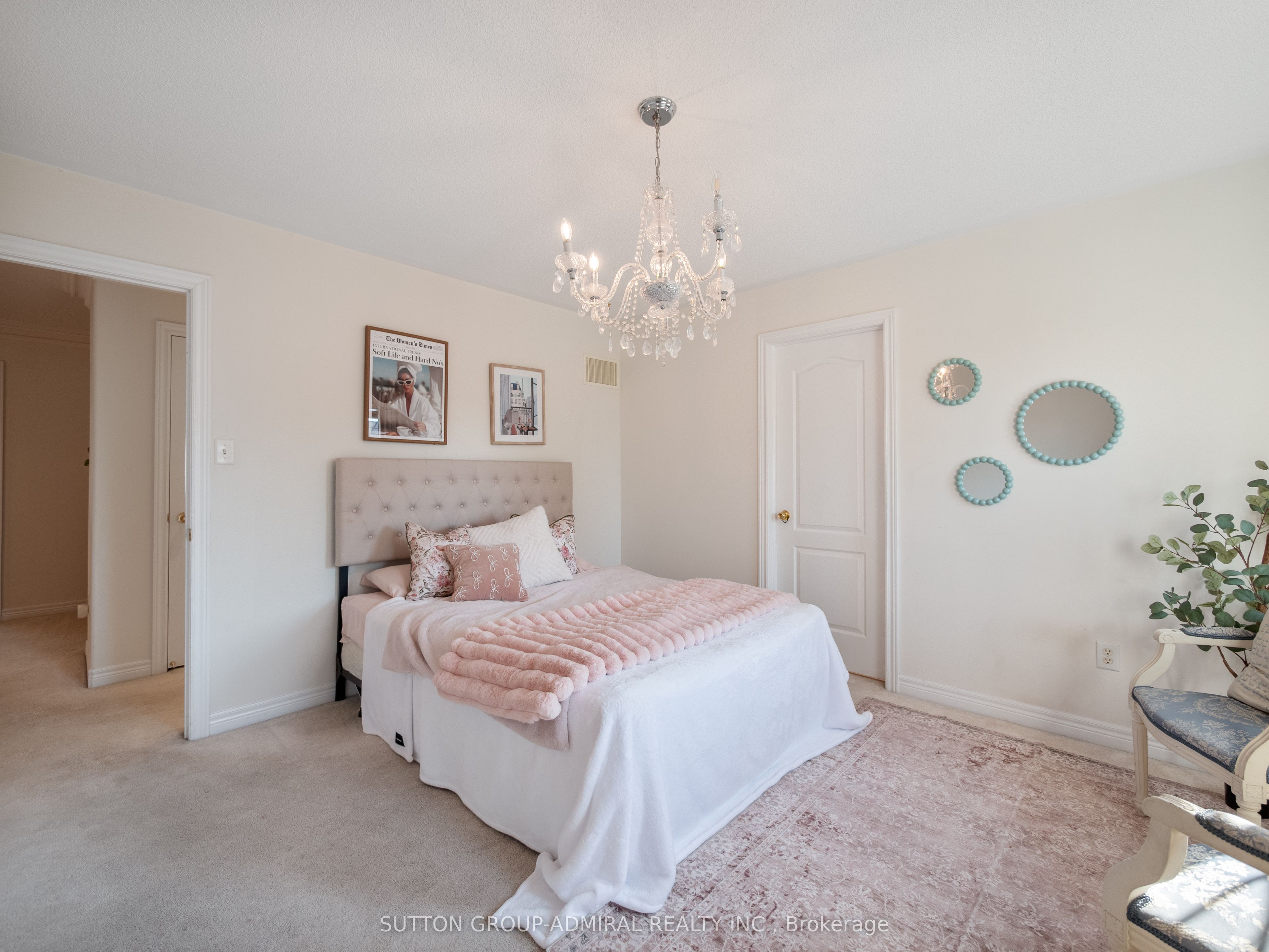 87 Rivington Avenue Property Photo 36