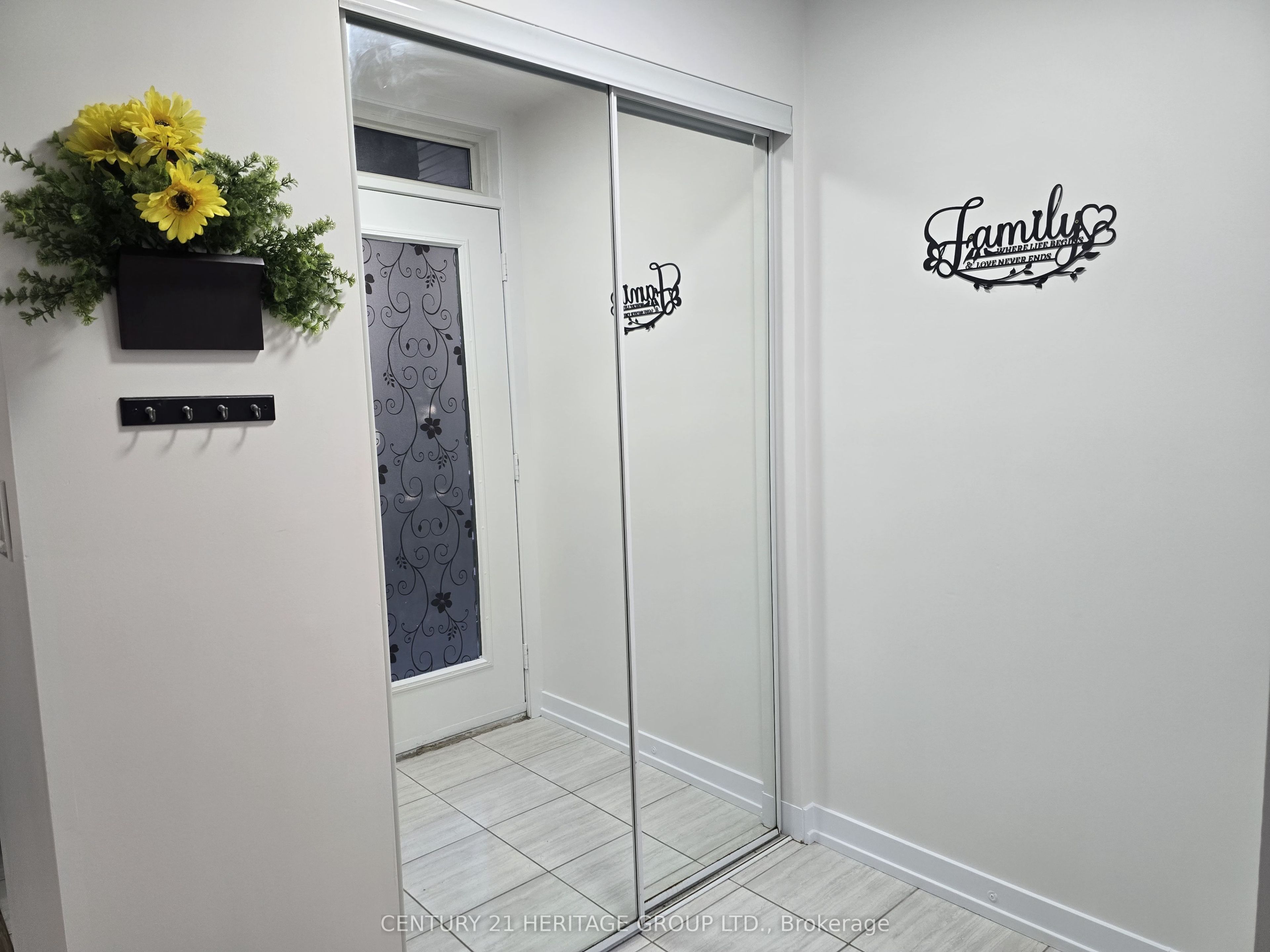 20 Dunsheath Way 309 Property Photo 4